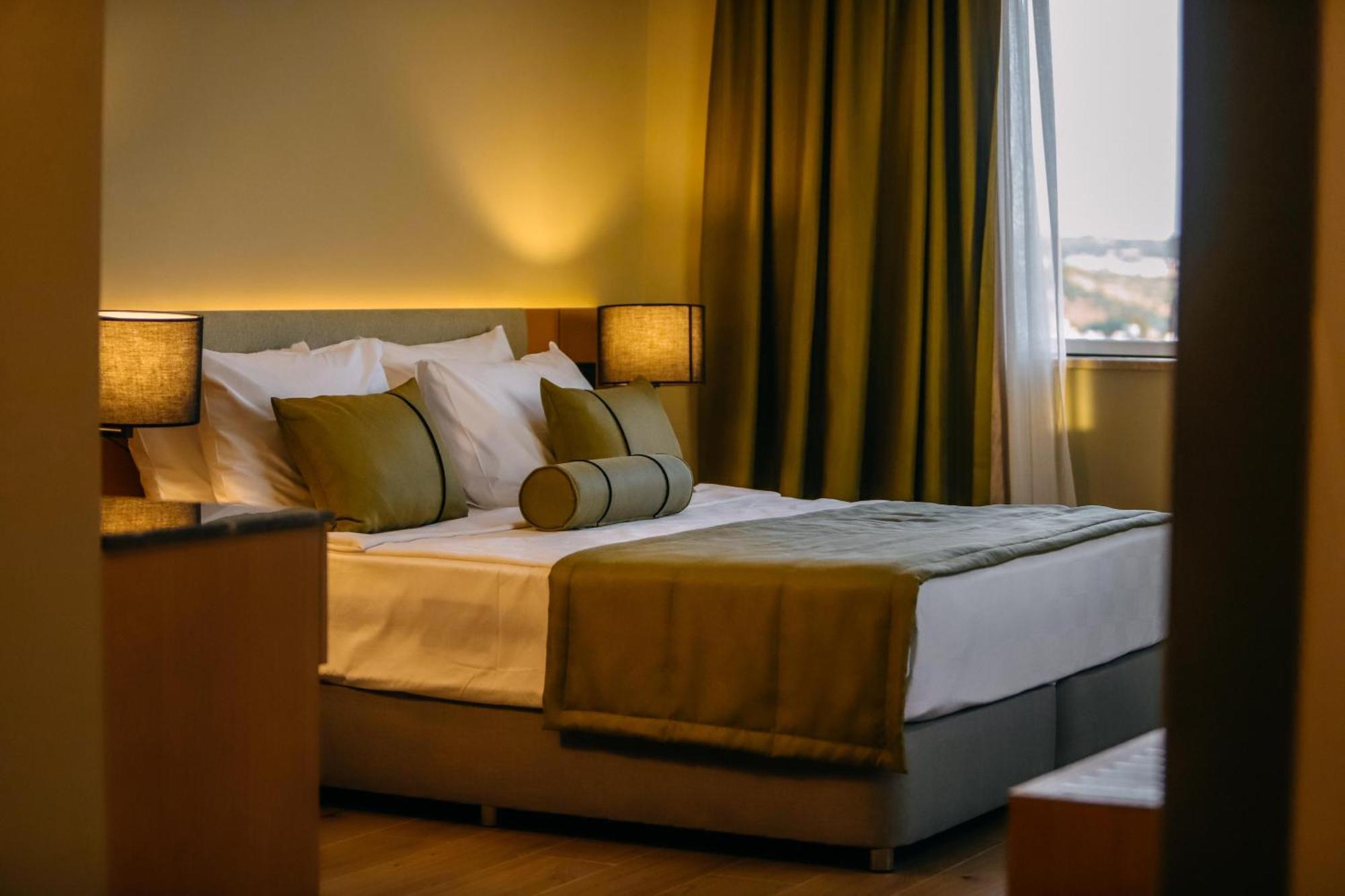 Deluxe Zimmer mit Kingsize-Bett