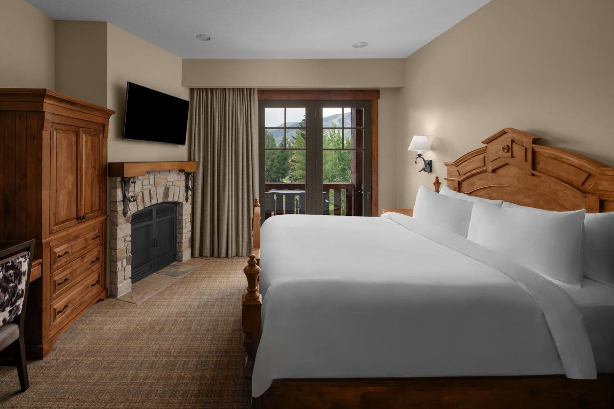 Grand Luxury 1 Bedroom Suite 1 King Sofa bed Fireplace