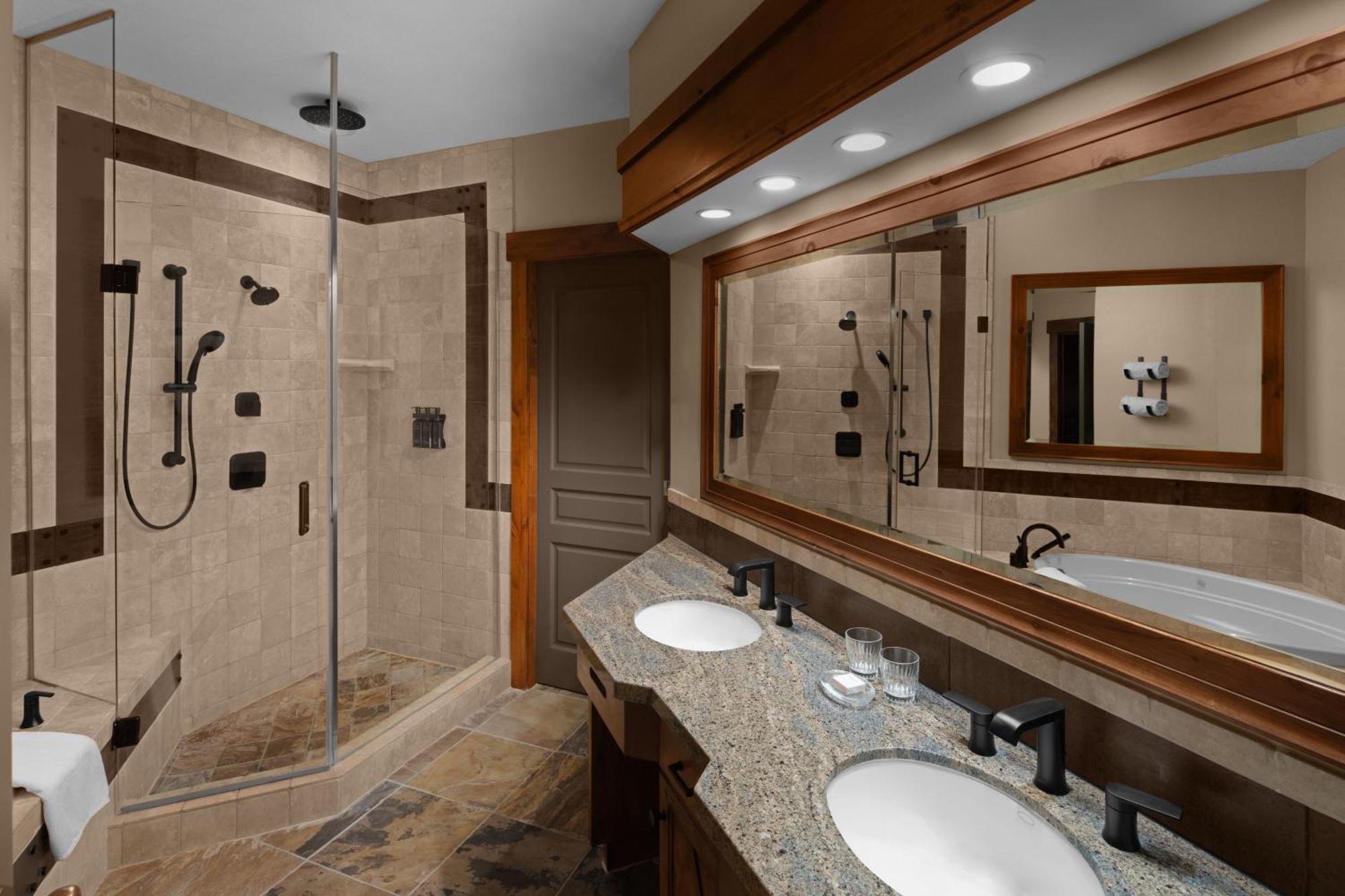 Grand Luxury 1 Bedroom Suite 1 King Sofa bed Fireplace