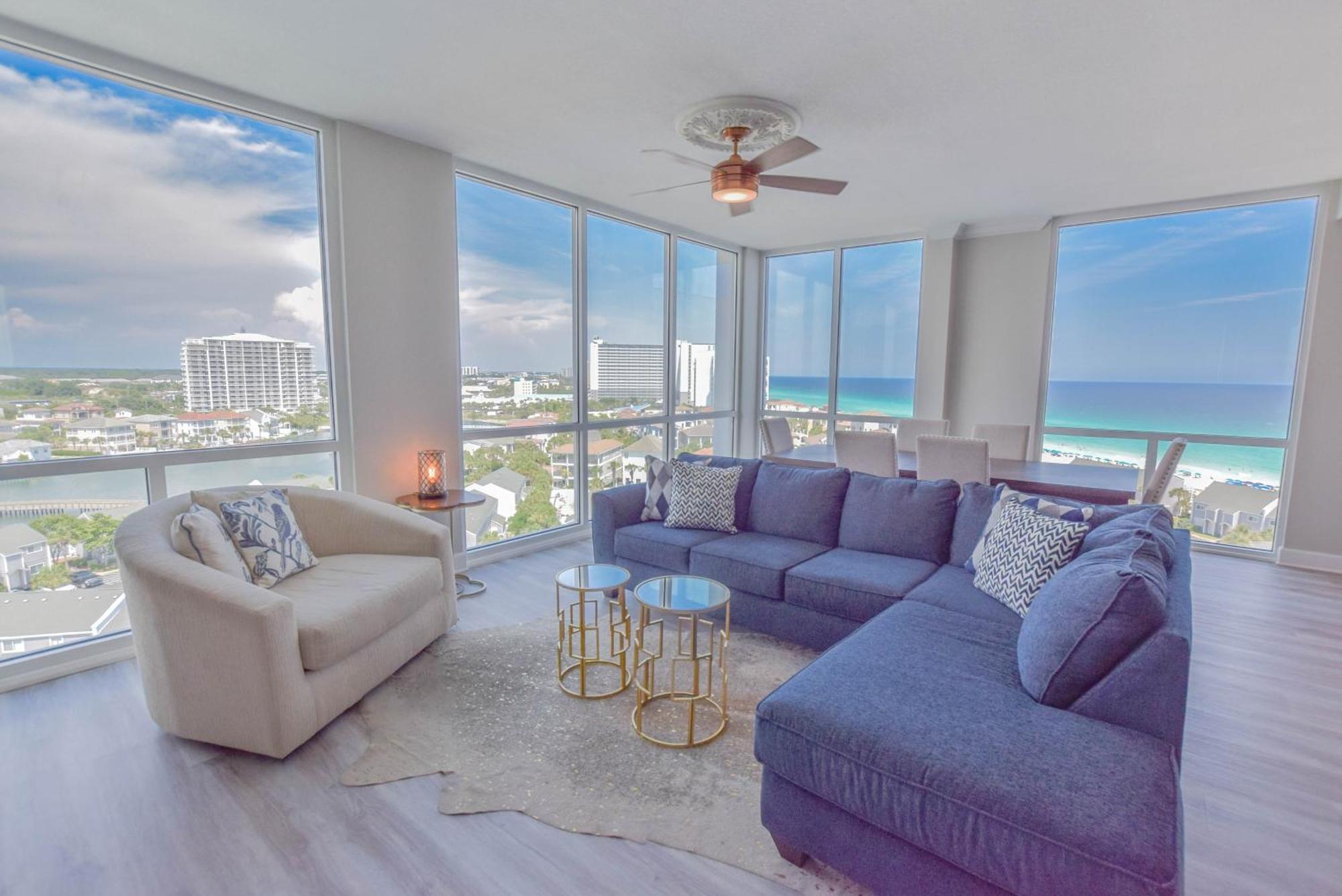 Three-Bedroom Apartment Ocean View