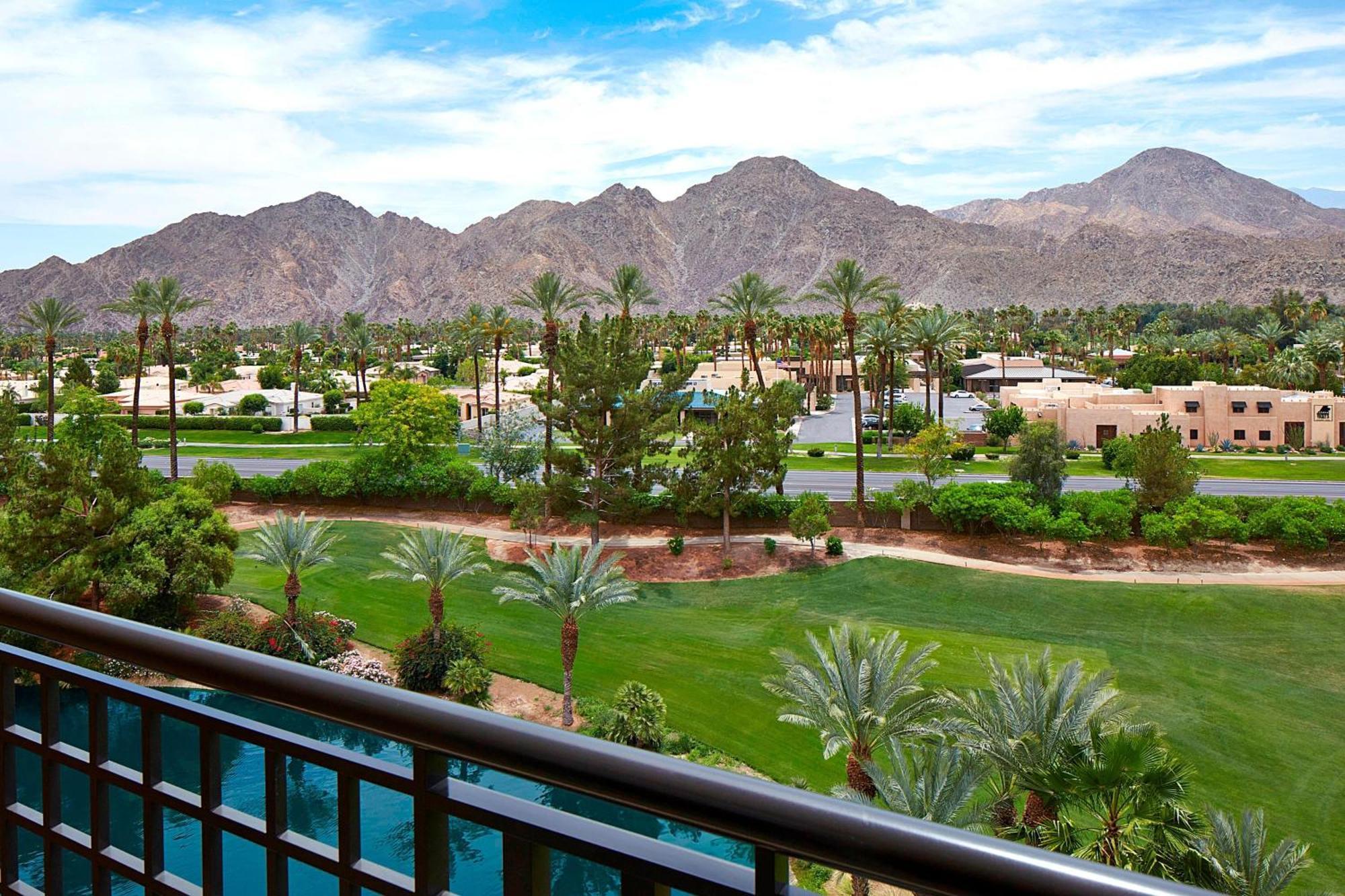 One-Bedroom Executive King Suite Resort View