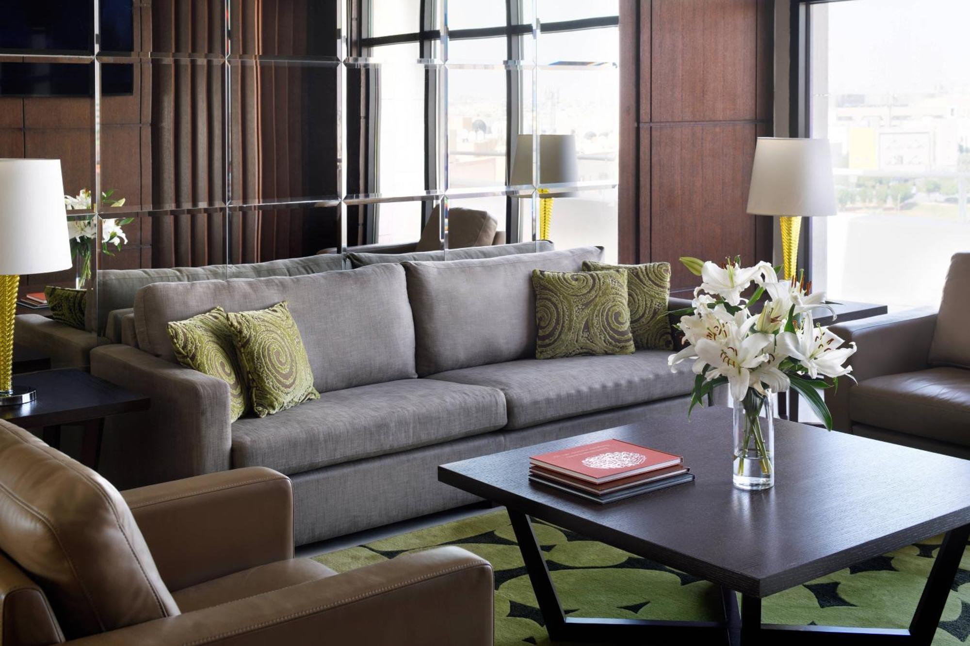 Executive Room, Executive lounge access, Guest room, 1 King,1632990110:JPEG