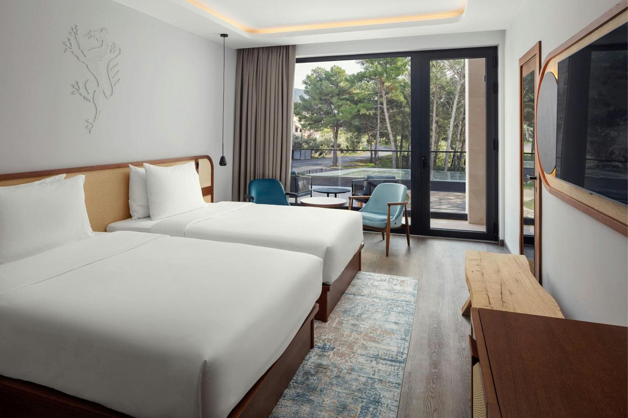 Doppelzimmer mit Balkon und Parkblick – Kiefernzimmer