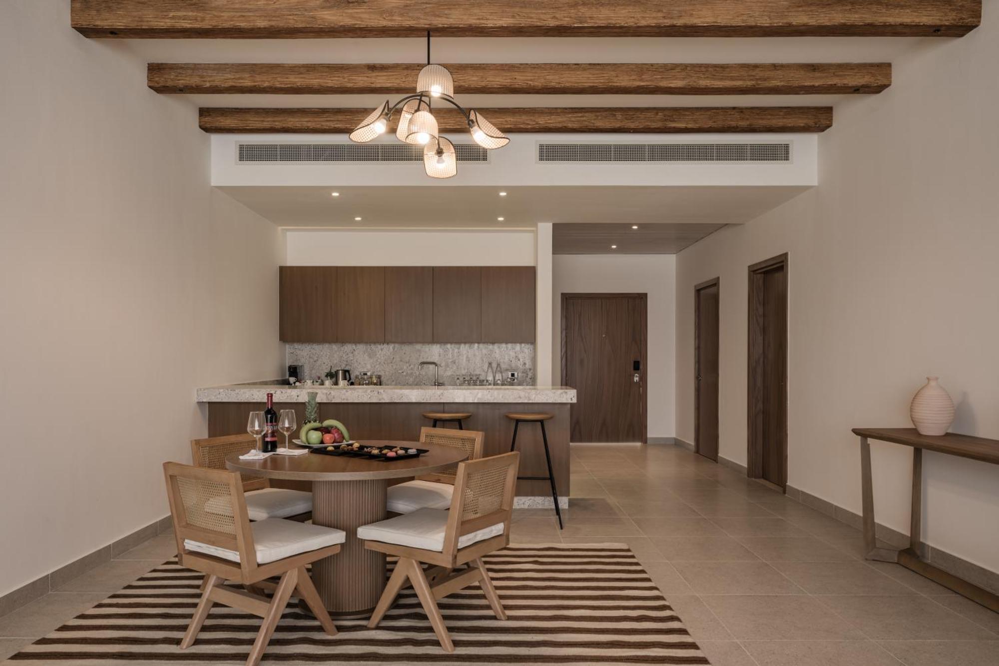 Royal Suite mit Queensize-Bett und Meerblick