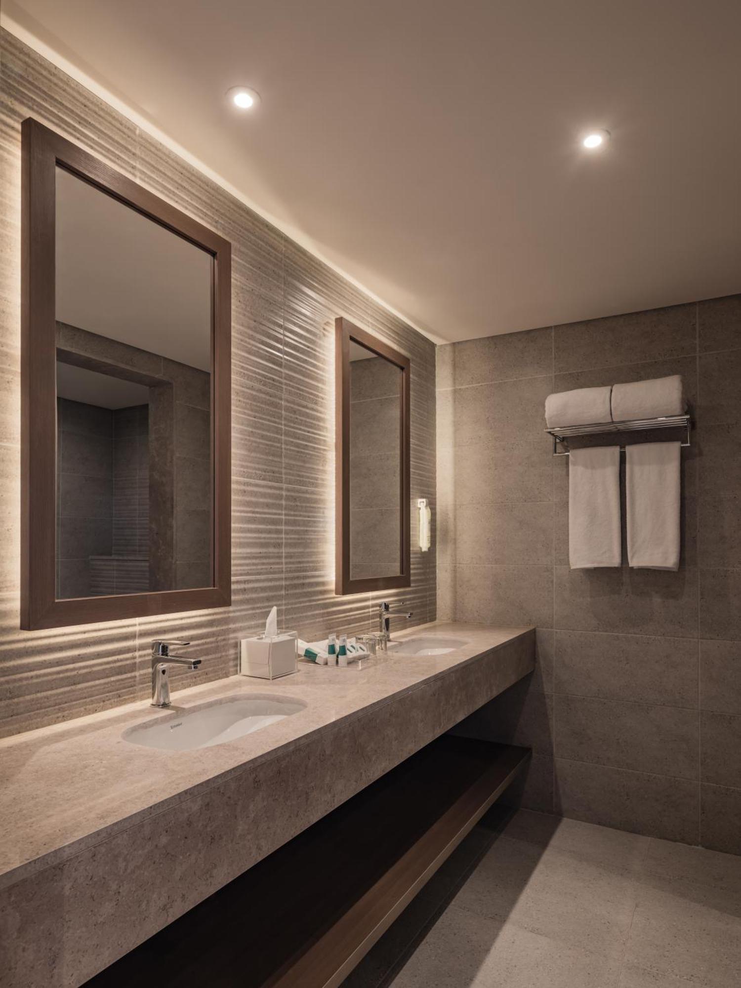 Executive-Suite, Queensize-Bett, Swim-Up-Meerblick