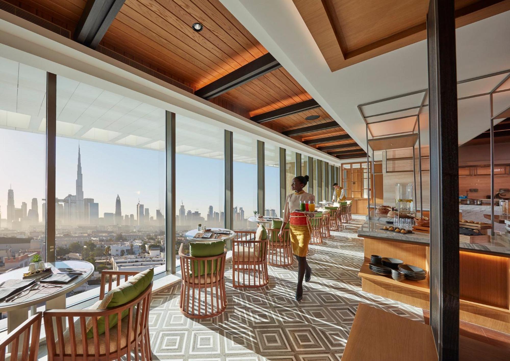 Junior Suite mit Meerblick und Zugang zur Club Lounge – inklusive täglichem Frühstück und Nachmittagstee, Getränken und Häppchen am Abend