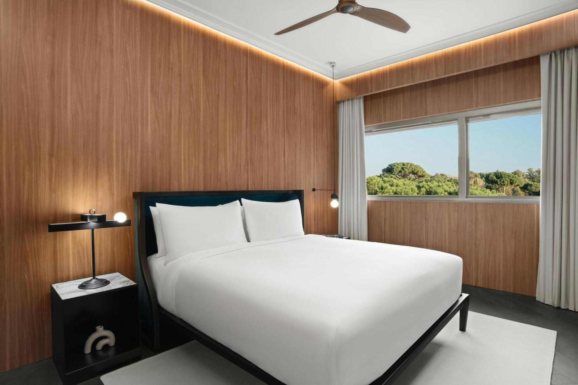 Sol King Room