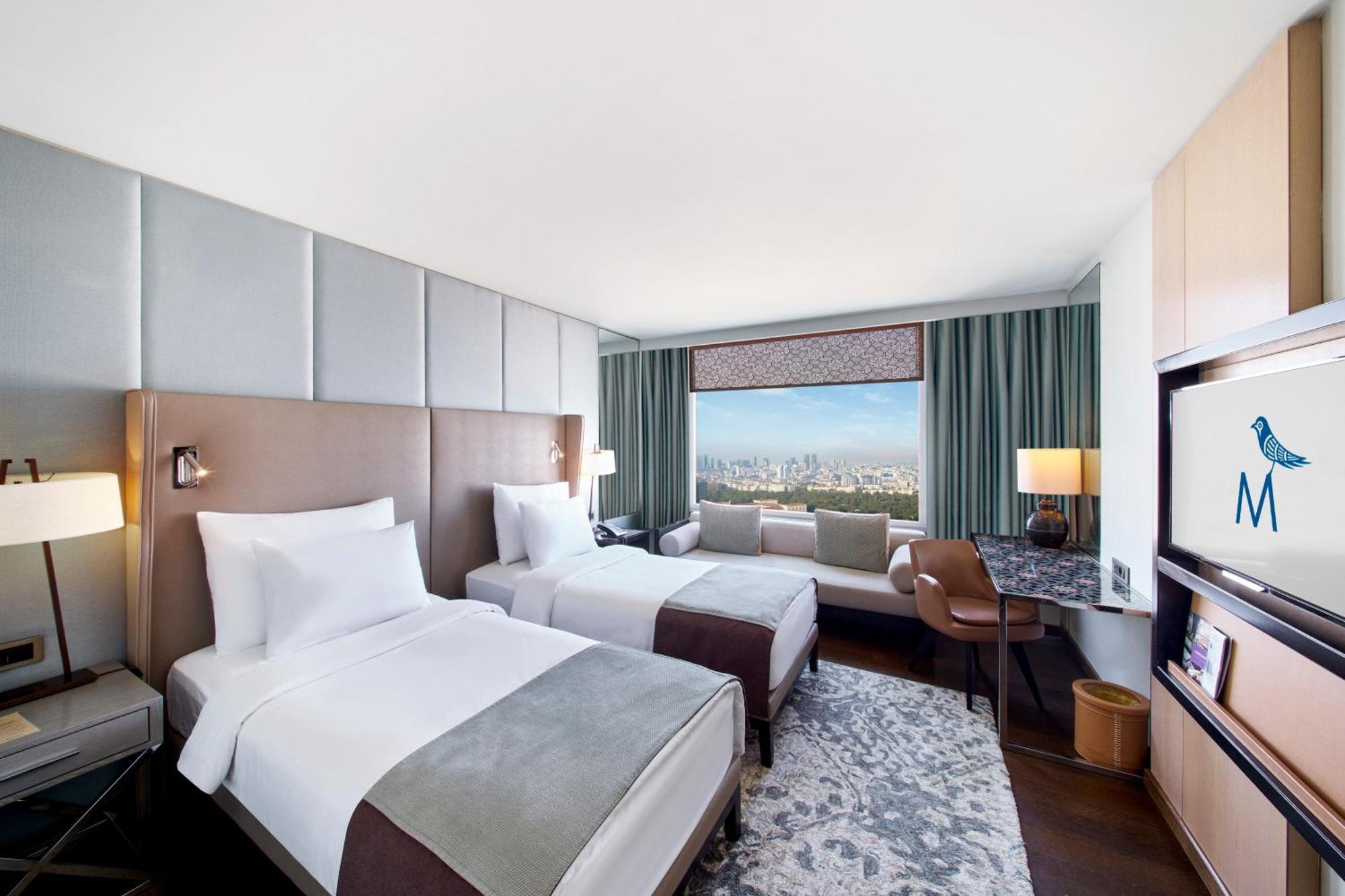 Deluxe Doppel-/Zweibettzimmer mit Stadtblick
