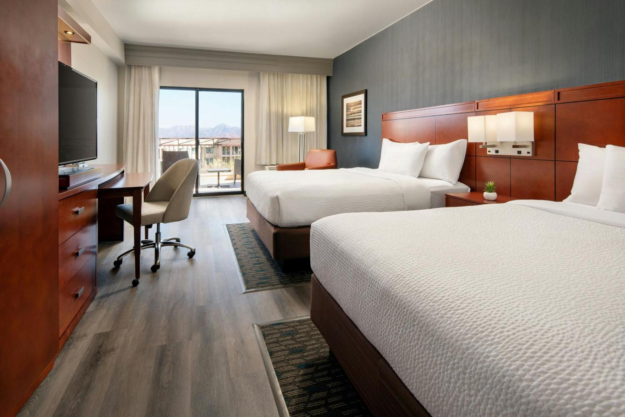 Larger Executive Queen Room Balcony