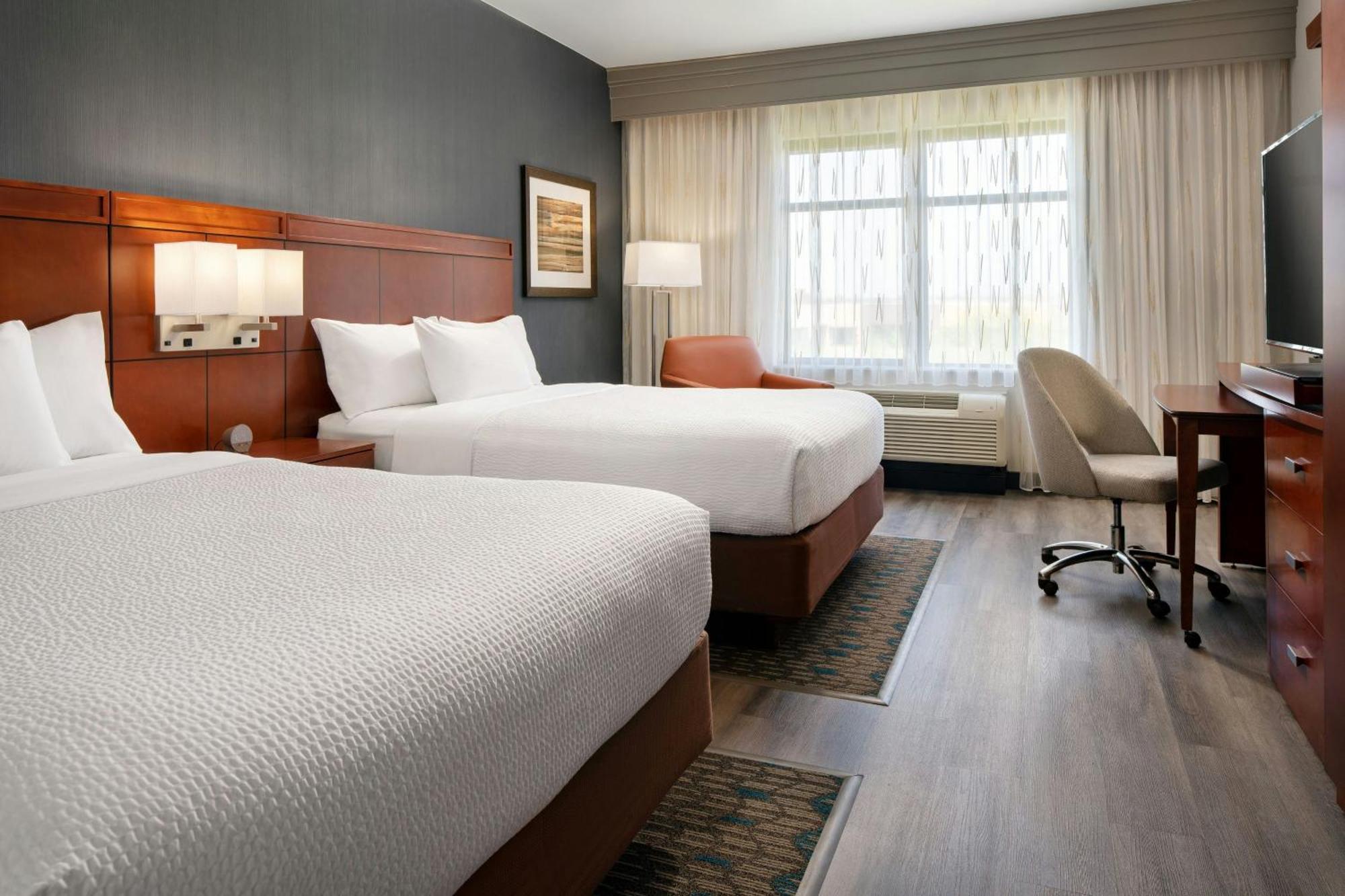 Queen Room Two Queen Beds