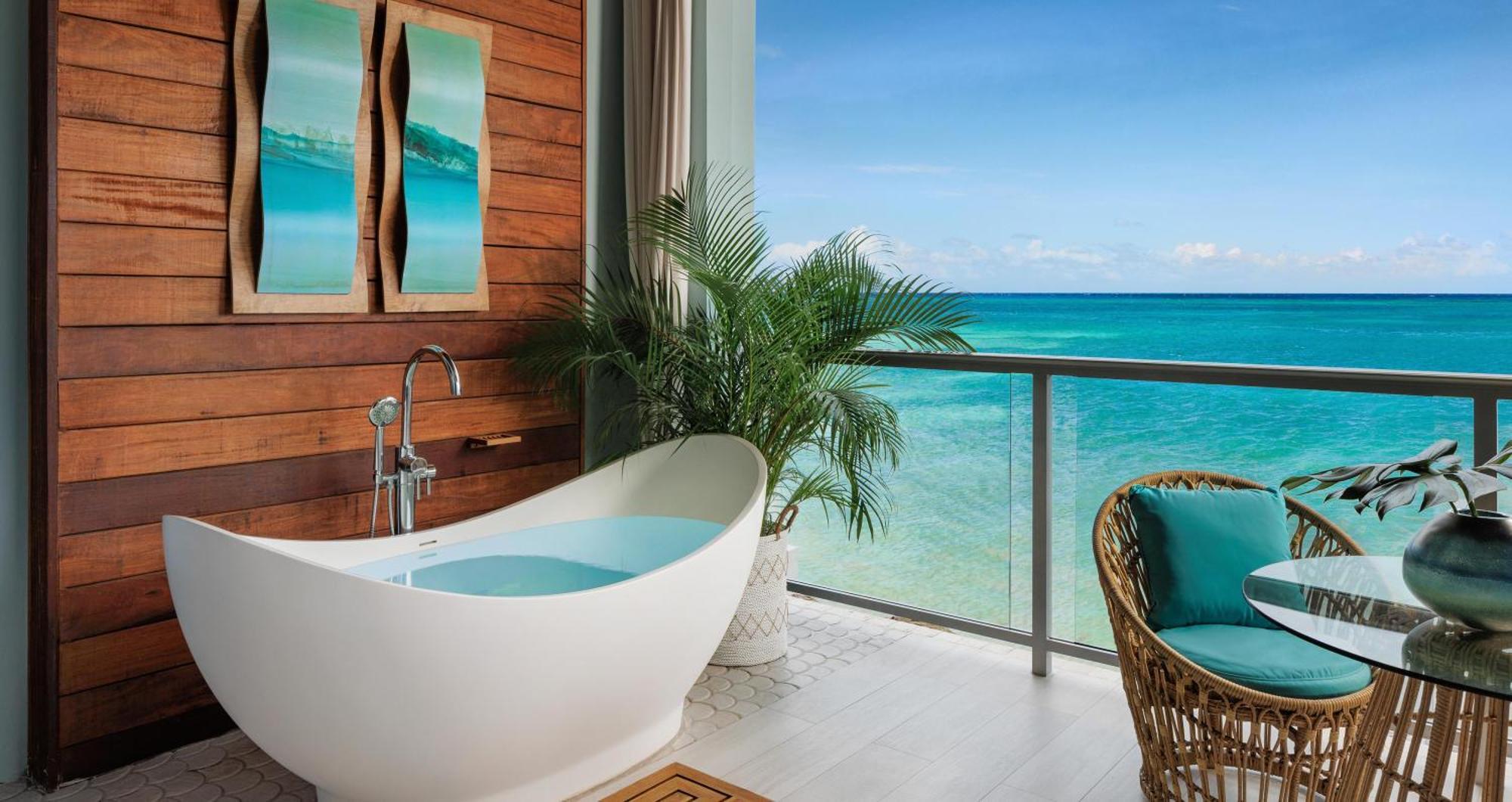 Butler Suite Millionaire mit 1 Schlafzimmer und Entspannungsbad im Freien - am Strand
