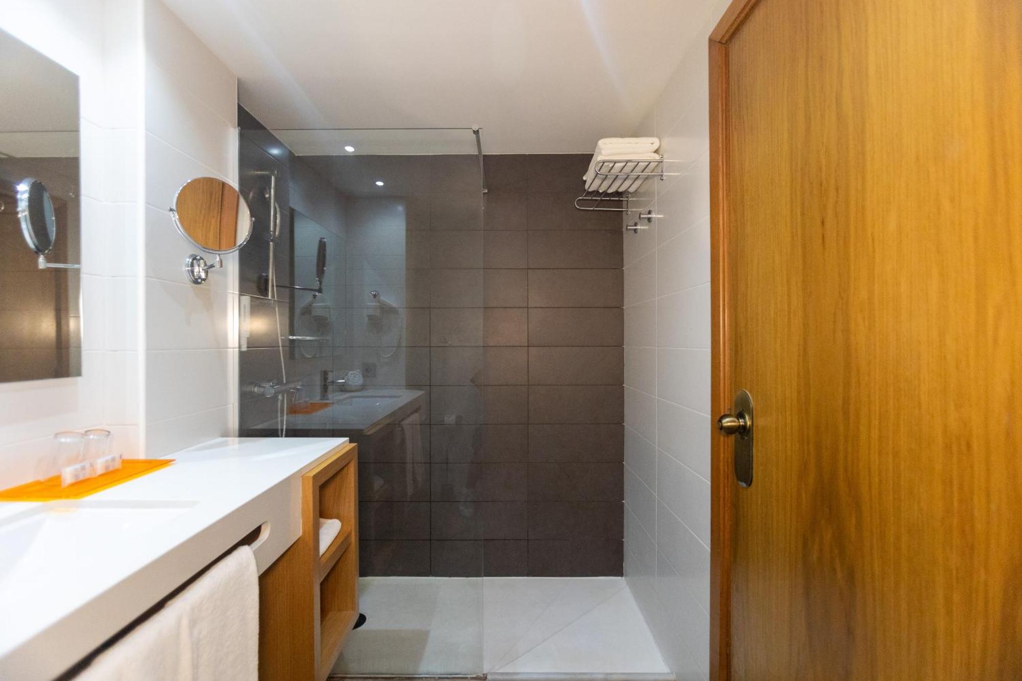 Double Room,1649083636:JPEG