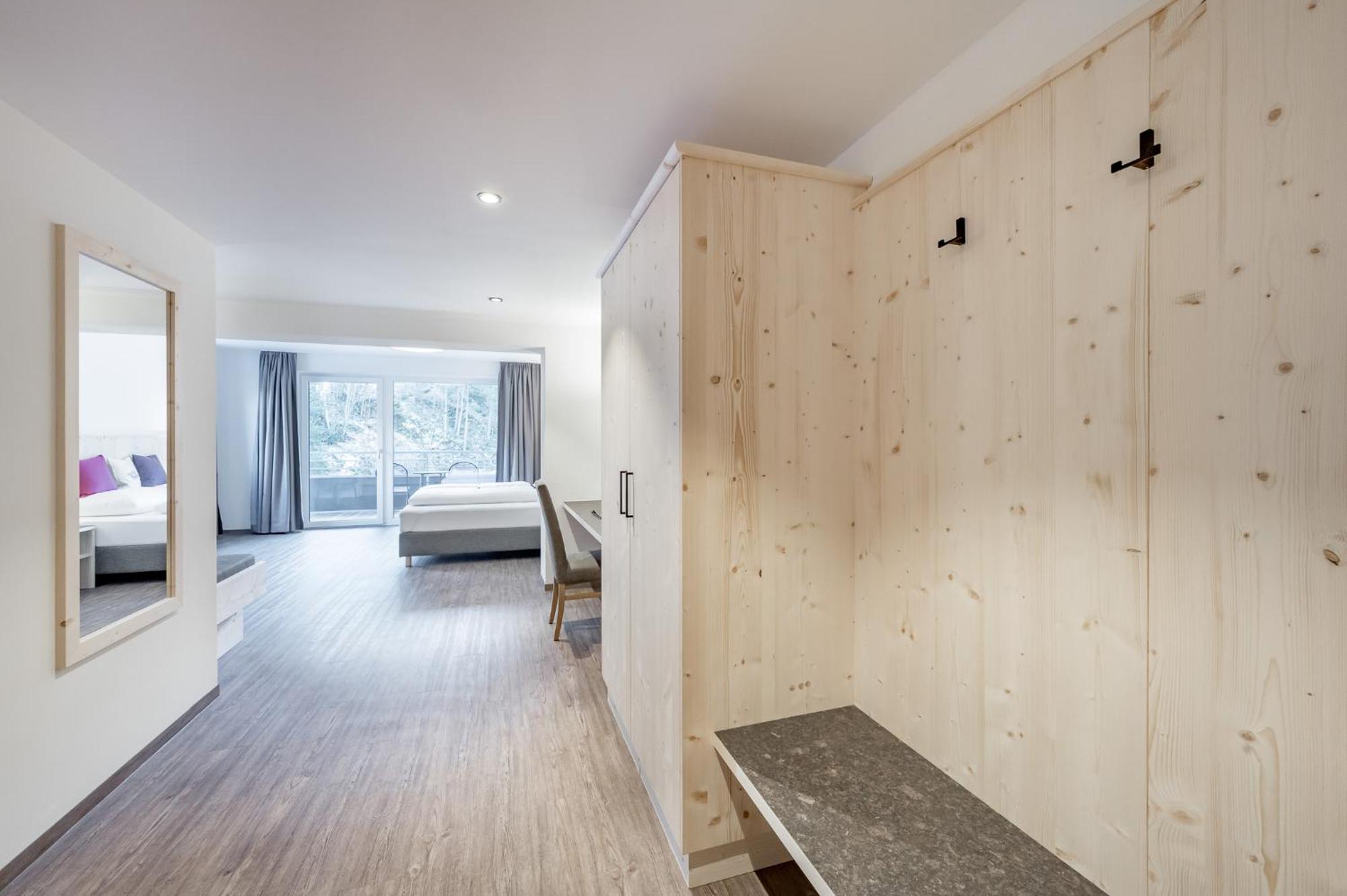 Großes Doppelzimmer