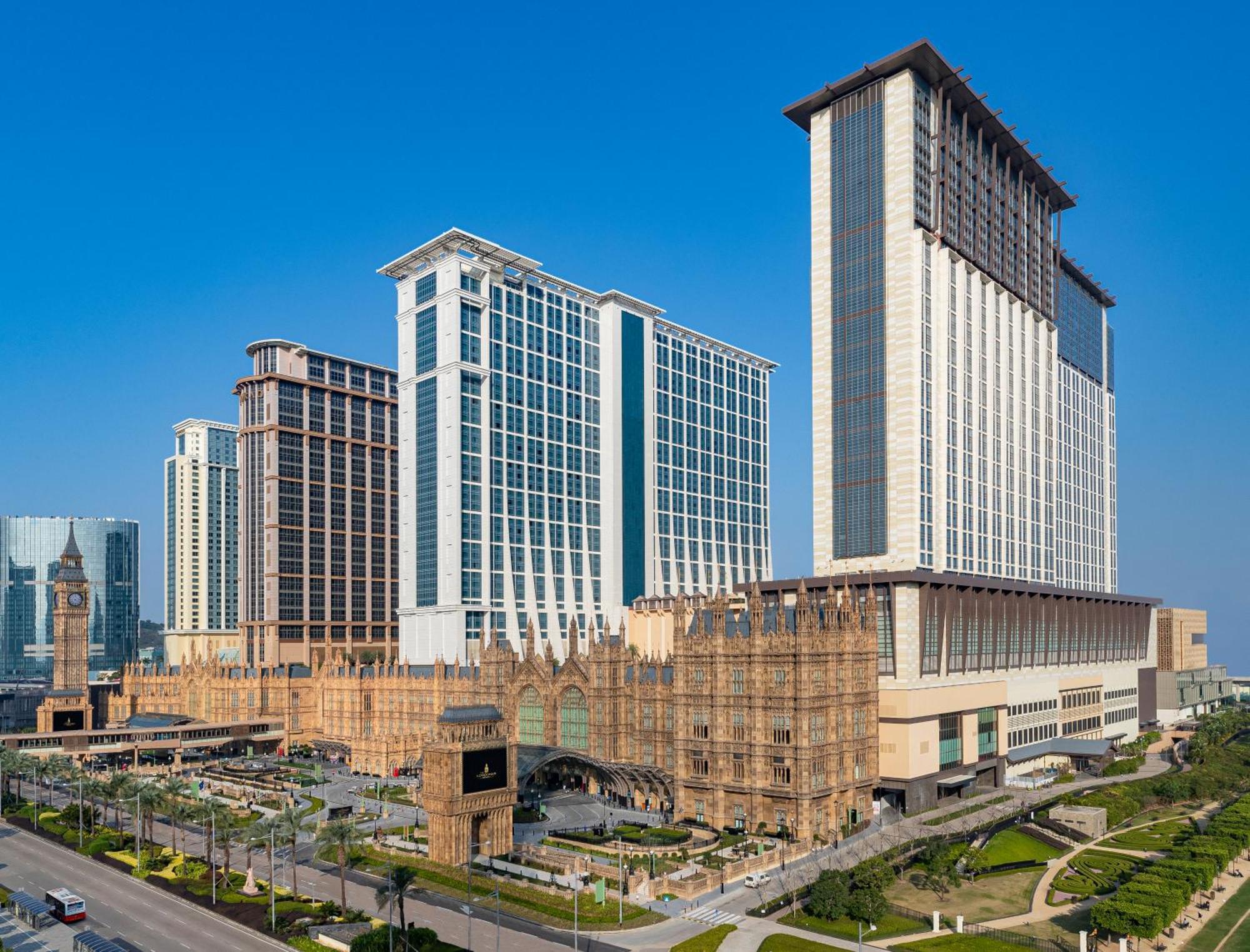 Superior Double Room with Cotai View - Bond Tower