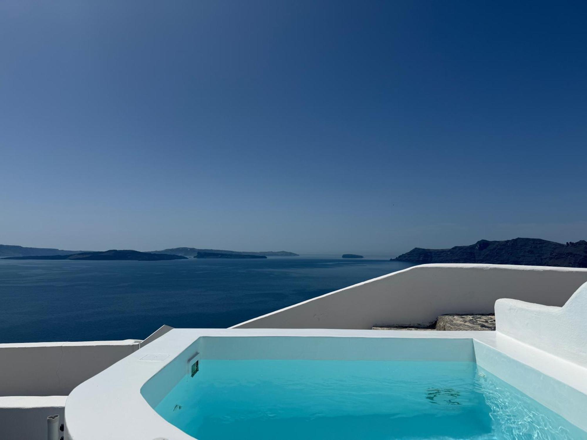 Mystic Luxury Villa with Sea View and Plunge Pool