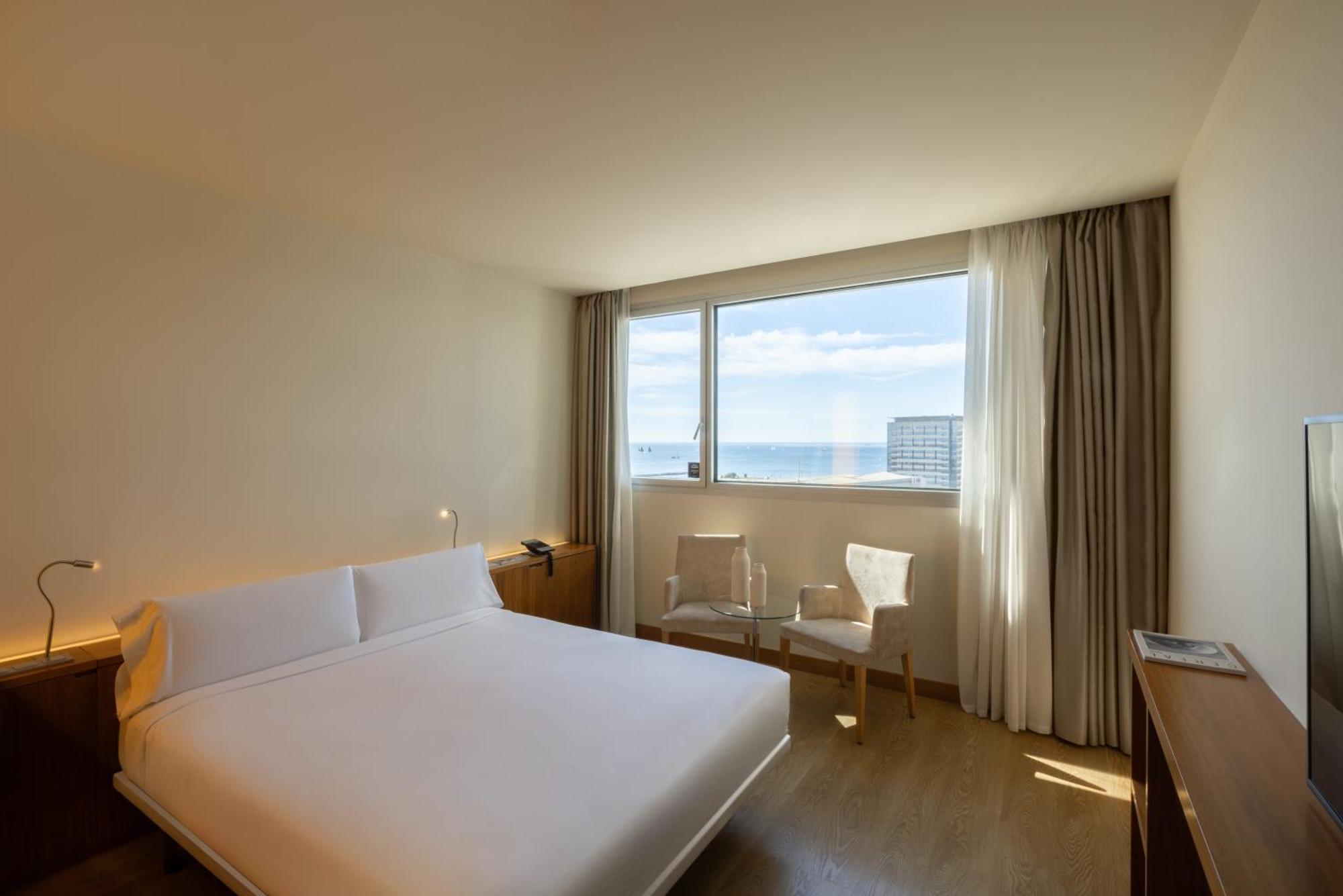 Deluxe Suite mit Whirlpool-Badewanne