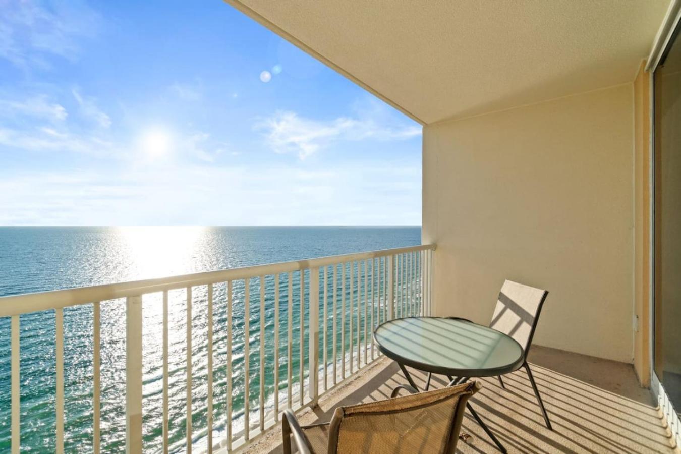 Two-Bedroom Apartment Ocean View