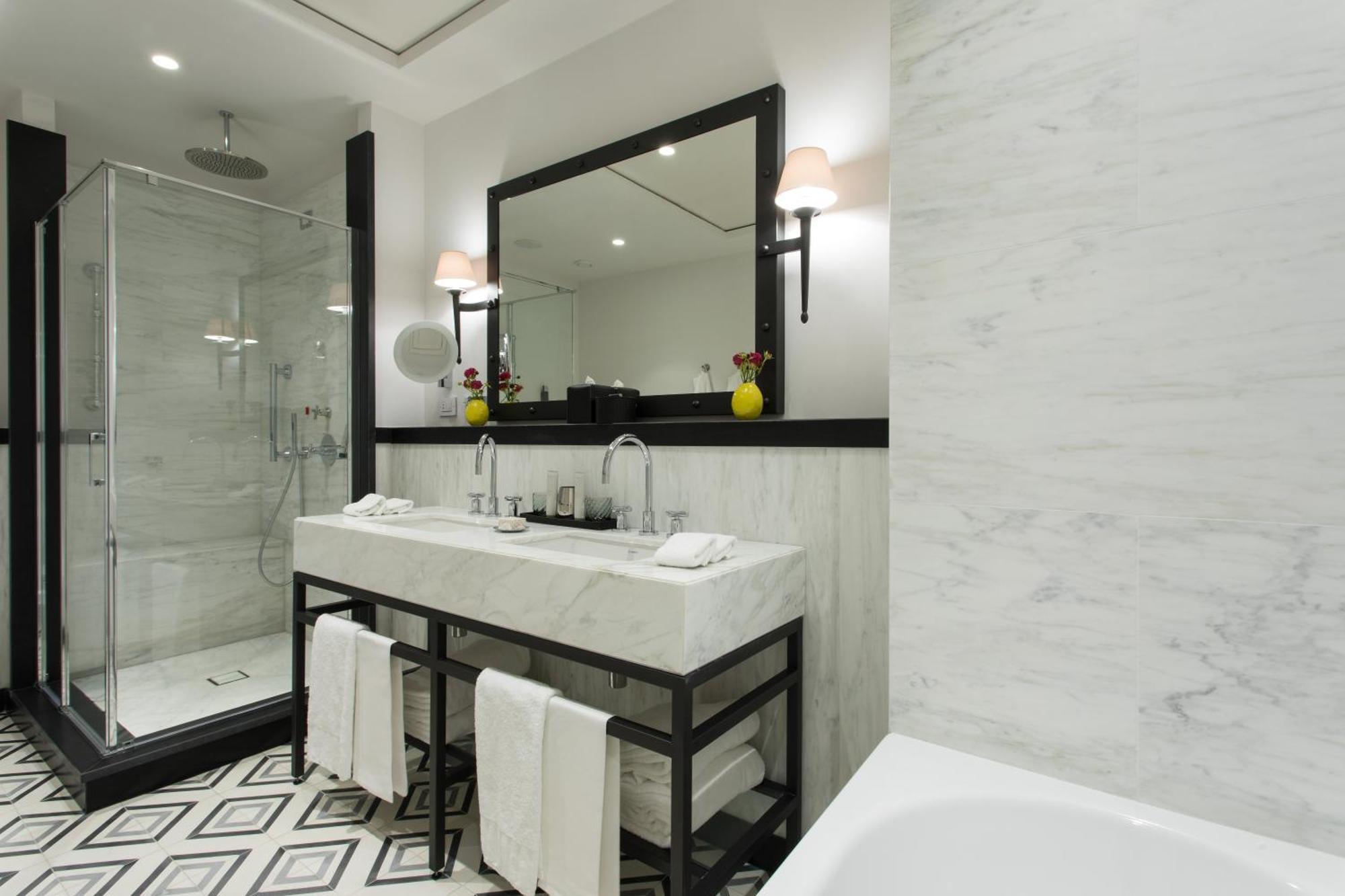 Deluxe Junior Suite
