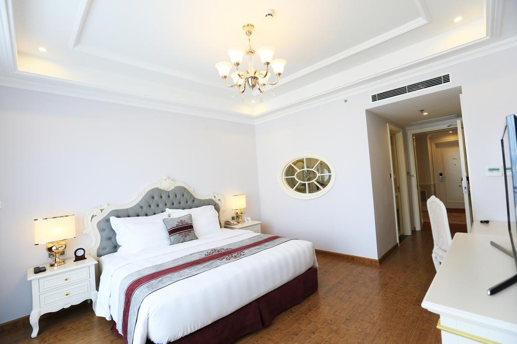 Deluxe Zimmer mit Kingsize-Bett