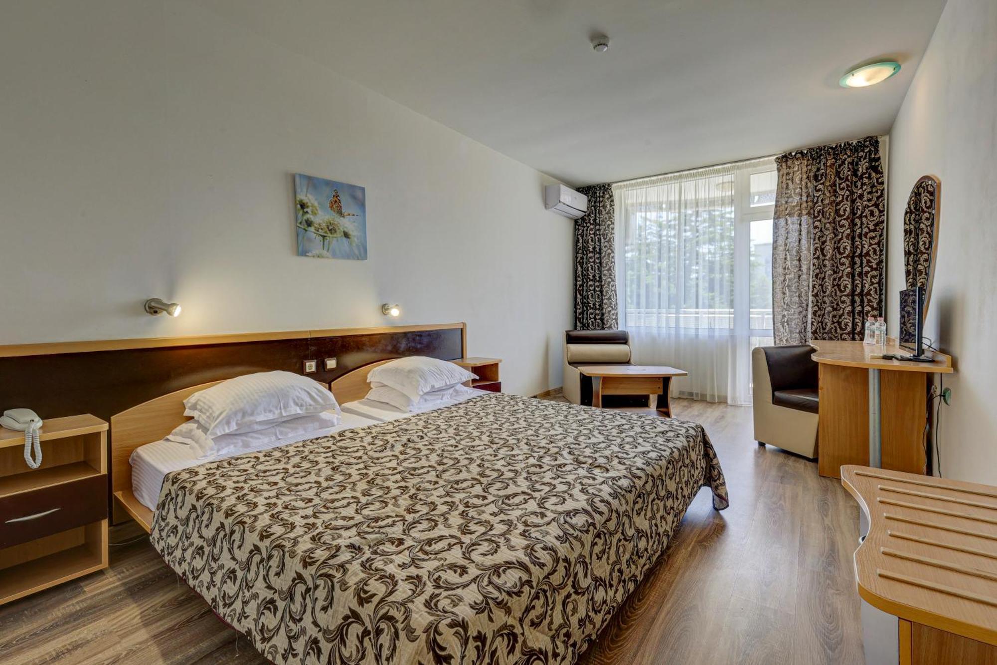 Doppelzimmer mit Zustellbett (2 Erwachsene + 1 Kind)
