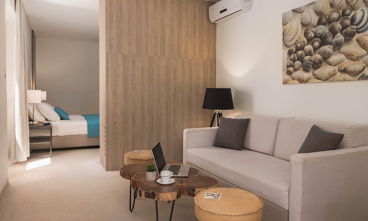 Deluxe Suite mit Meerblick und Balkon