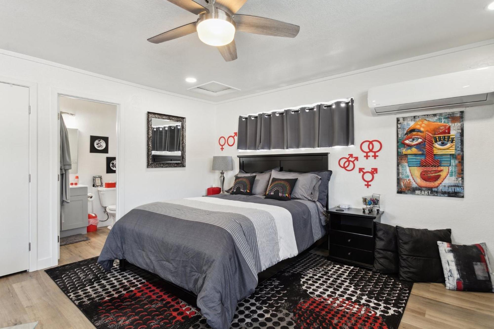 Deluxe Queen Room