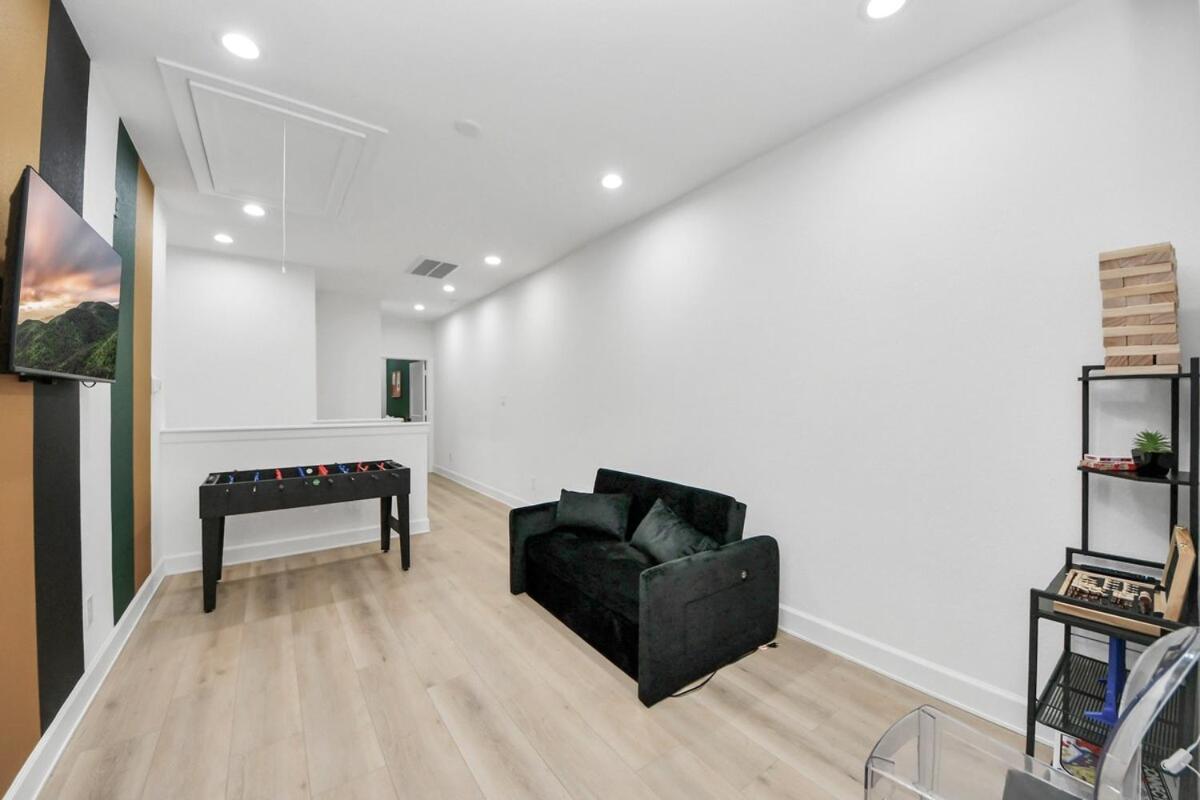 Six-Bedroom House