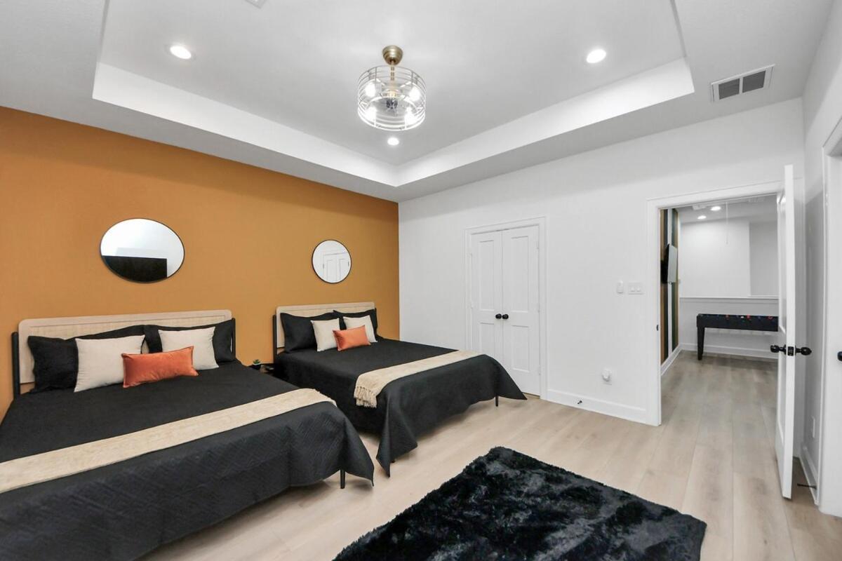 Six-Bedroom House
