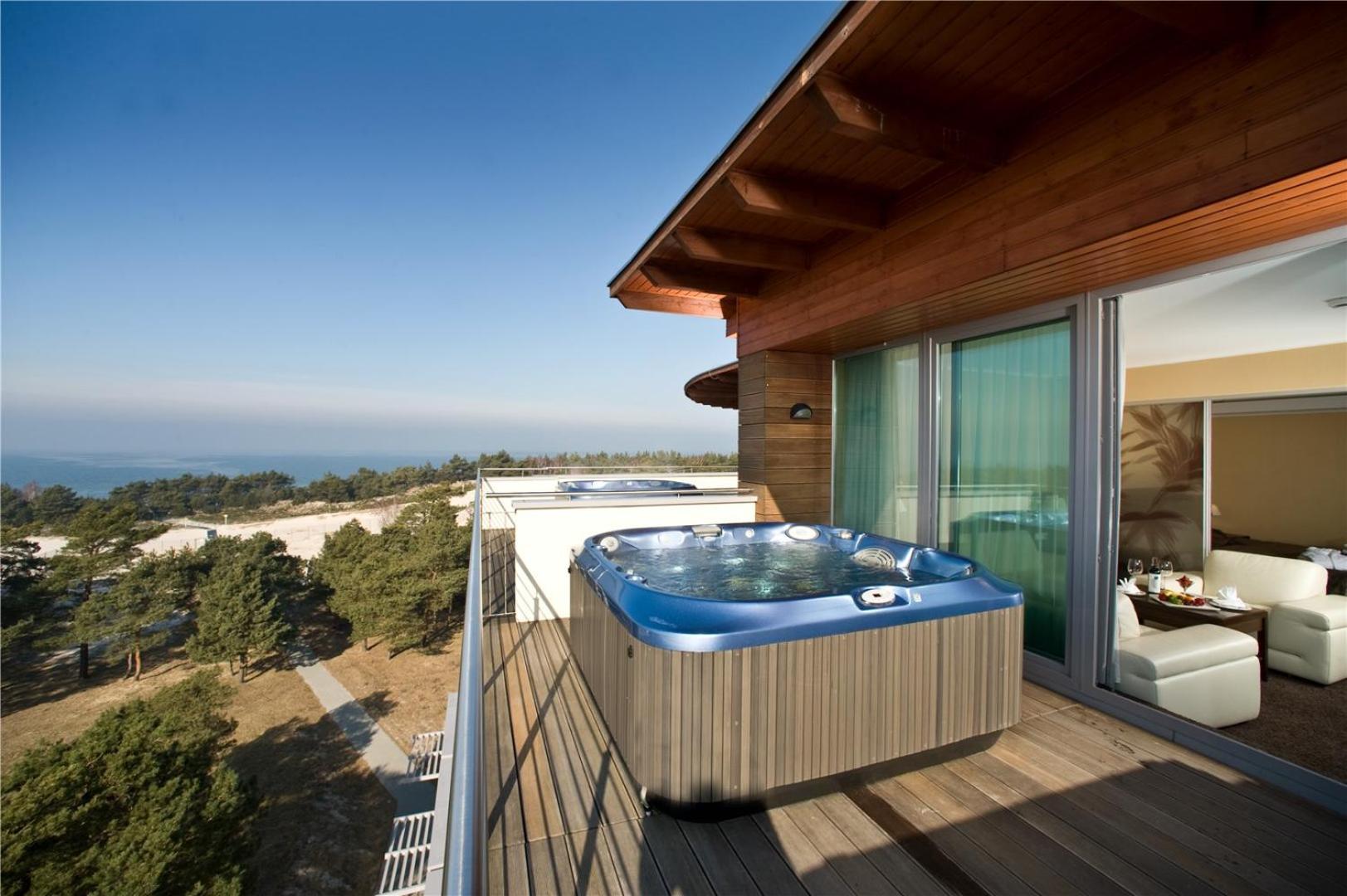 Ferienwohnung mit 2 Zimmern und Whirlpool auf der Terrasse