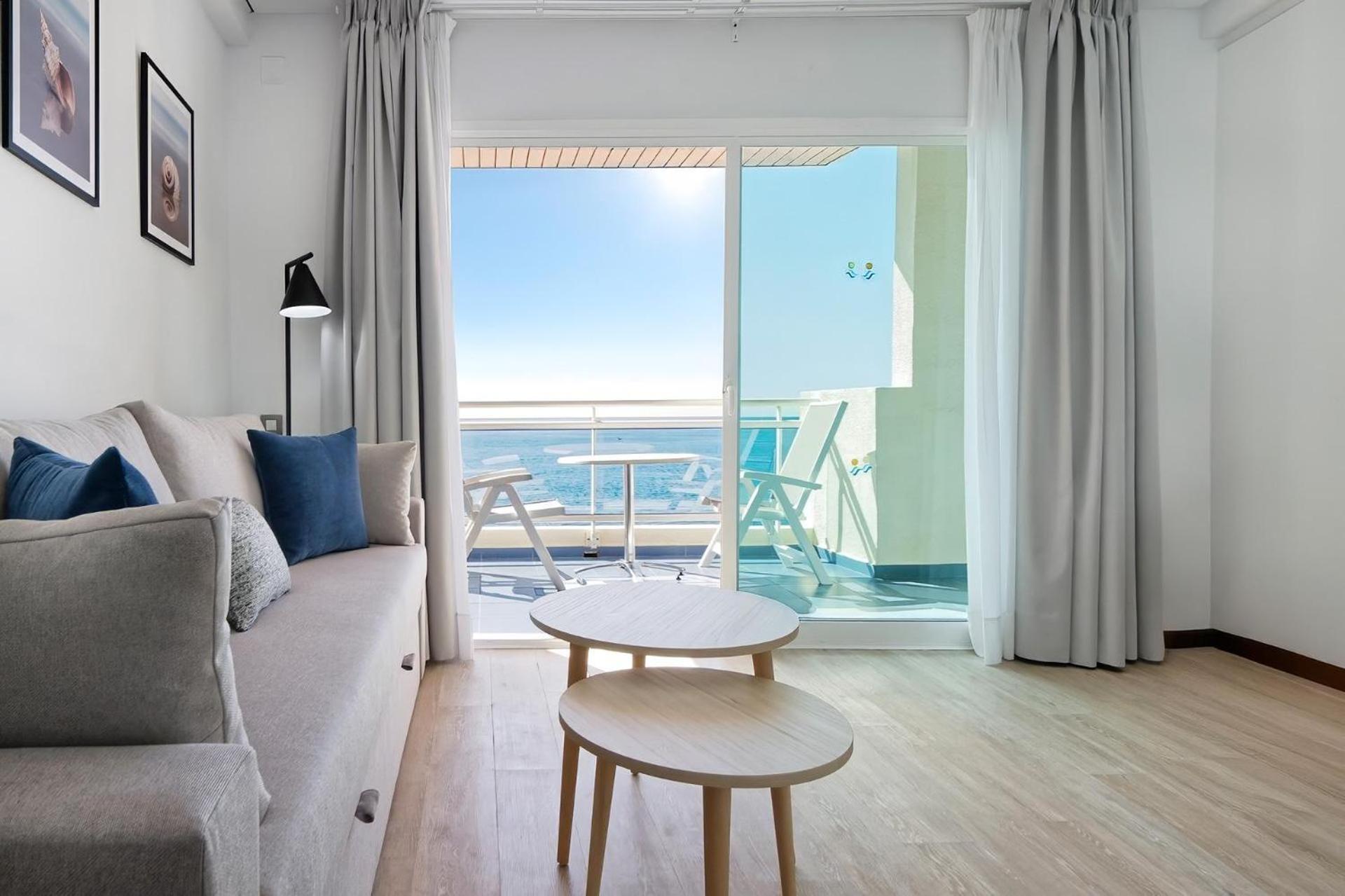 Superior Apartment mit Meerblick - obere Etage