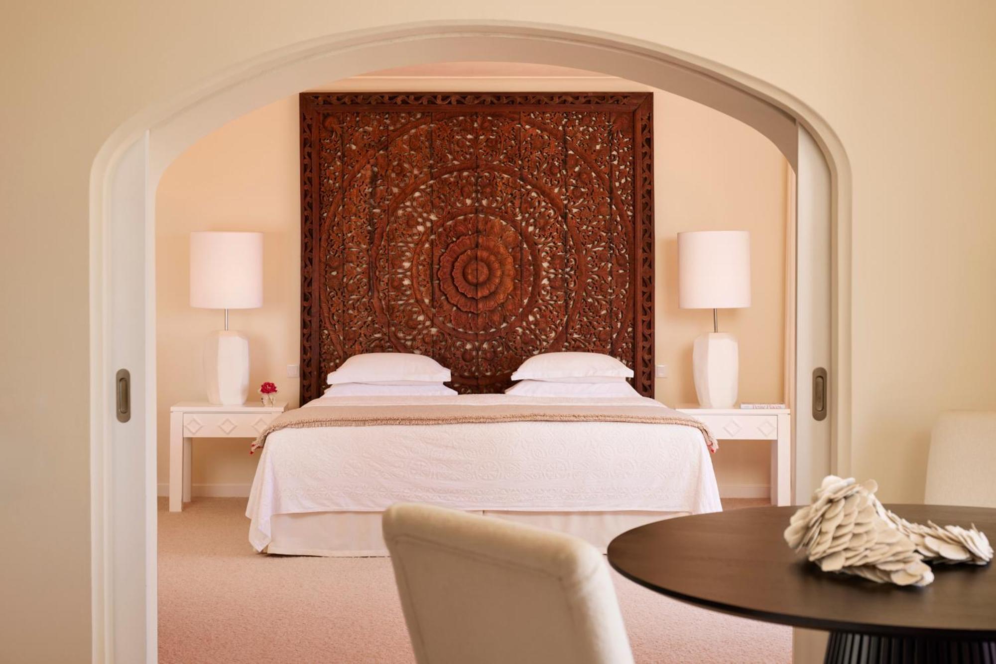 Deluxe Royal Suite