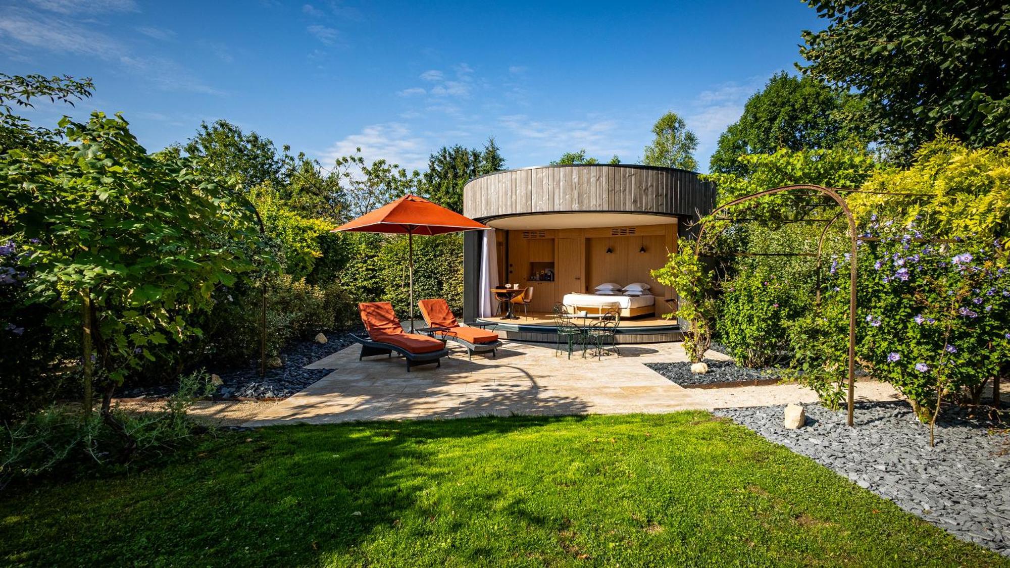 Suite mit Gartenblick