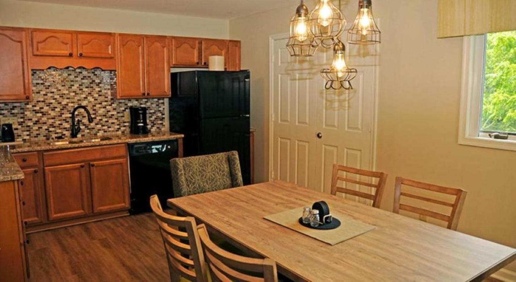 Woodstone Two Bedroom Deluxe Condo with Jacuzzi - Partial Kitchen,1694609987:JPEG