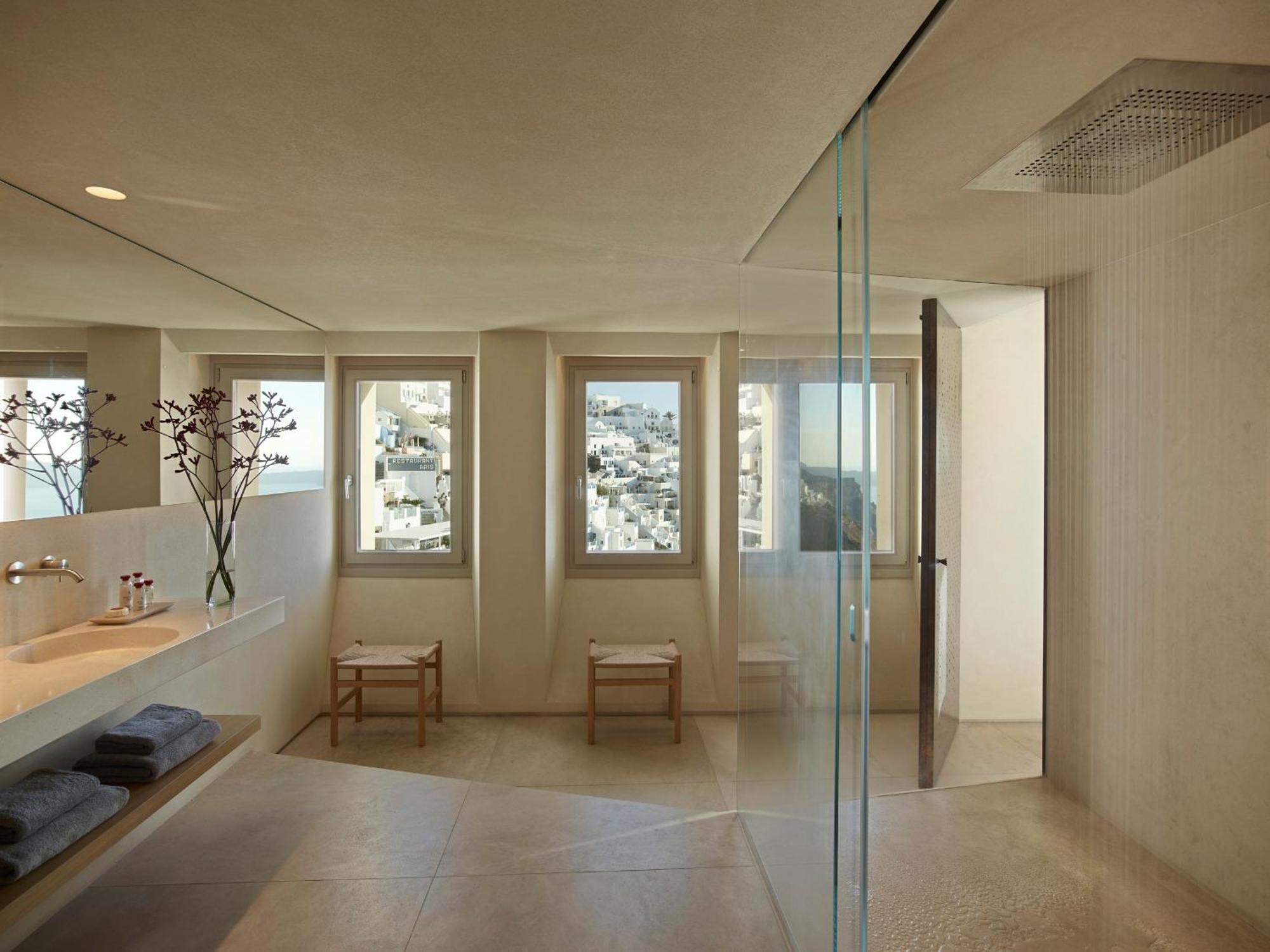 Lava Suite mit Blick auf die Caldera