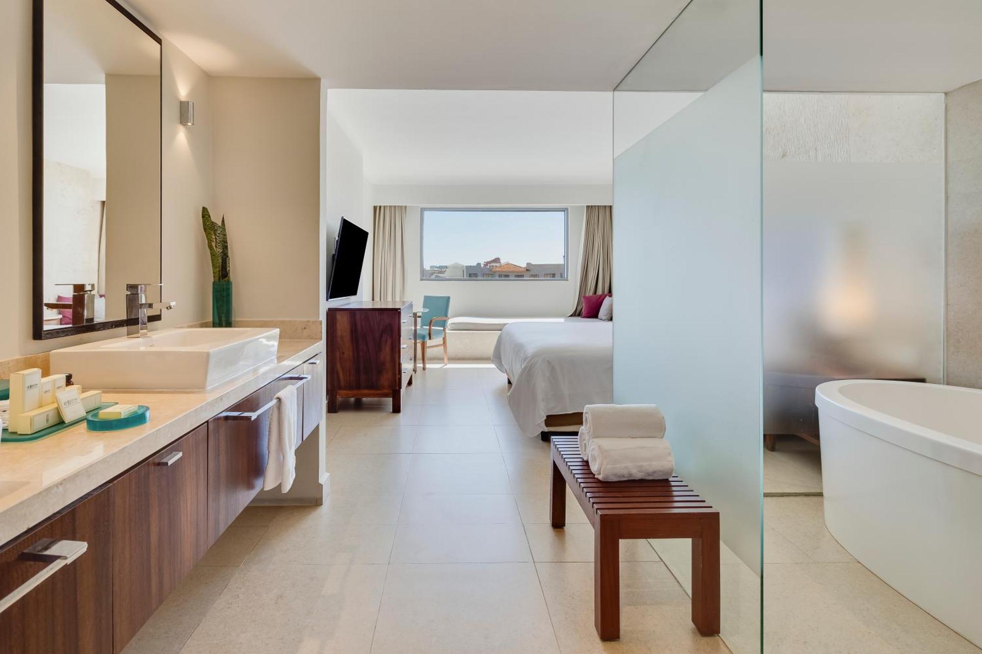 Premium Master Suite