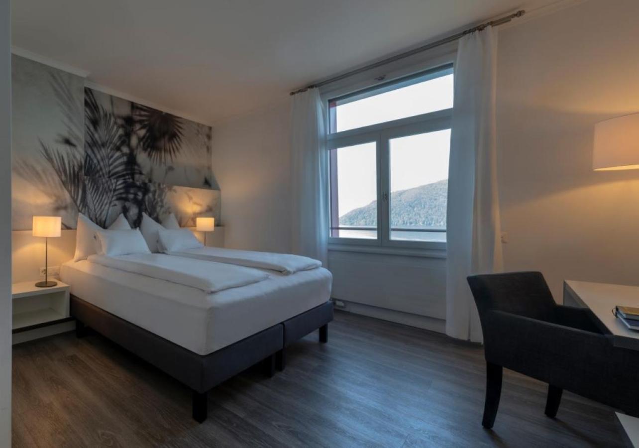Doppelzimmer mit Seeblick