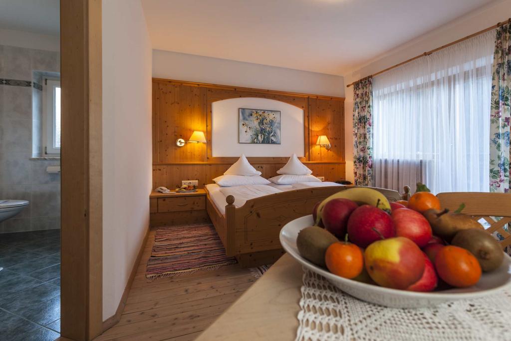 Doppelzimmer mit Balkon