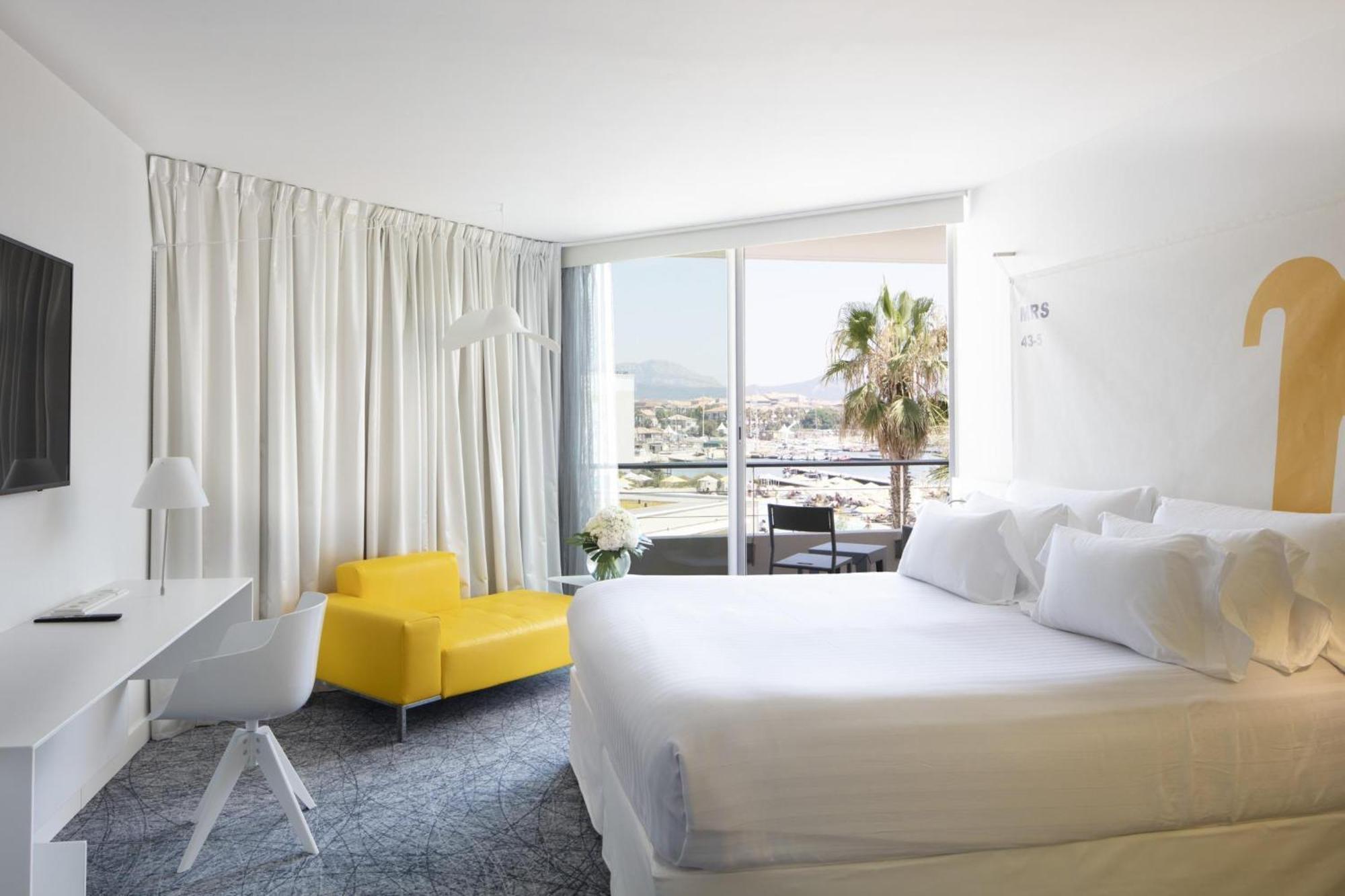 Premium Zimmer Nhow mit Meerblick