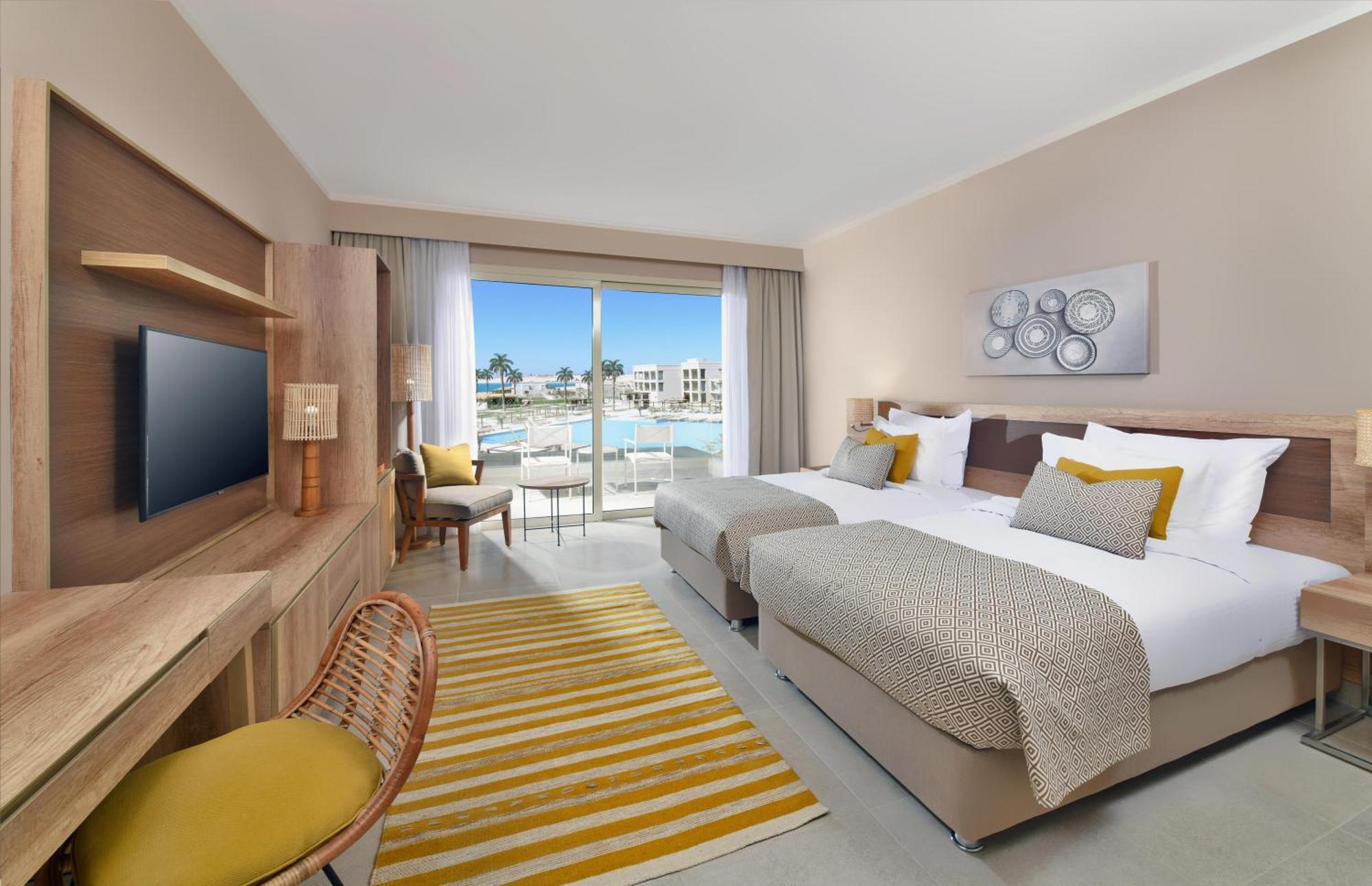 Superior Zimmer mit Queensize-Bett und teilweise Meerblick
