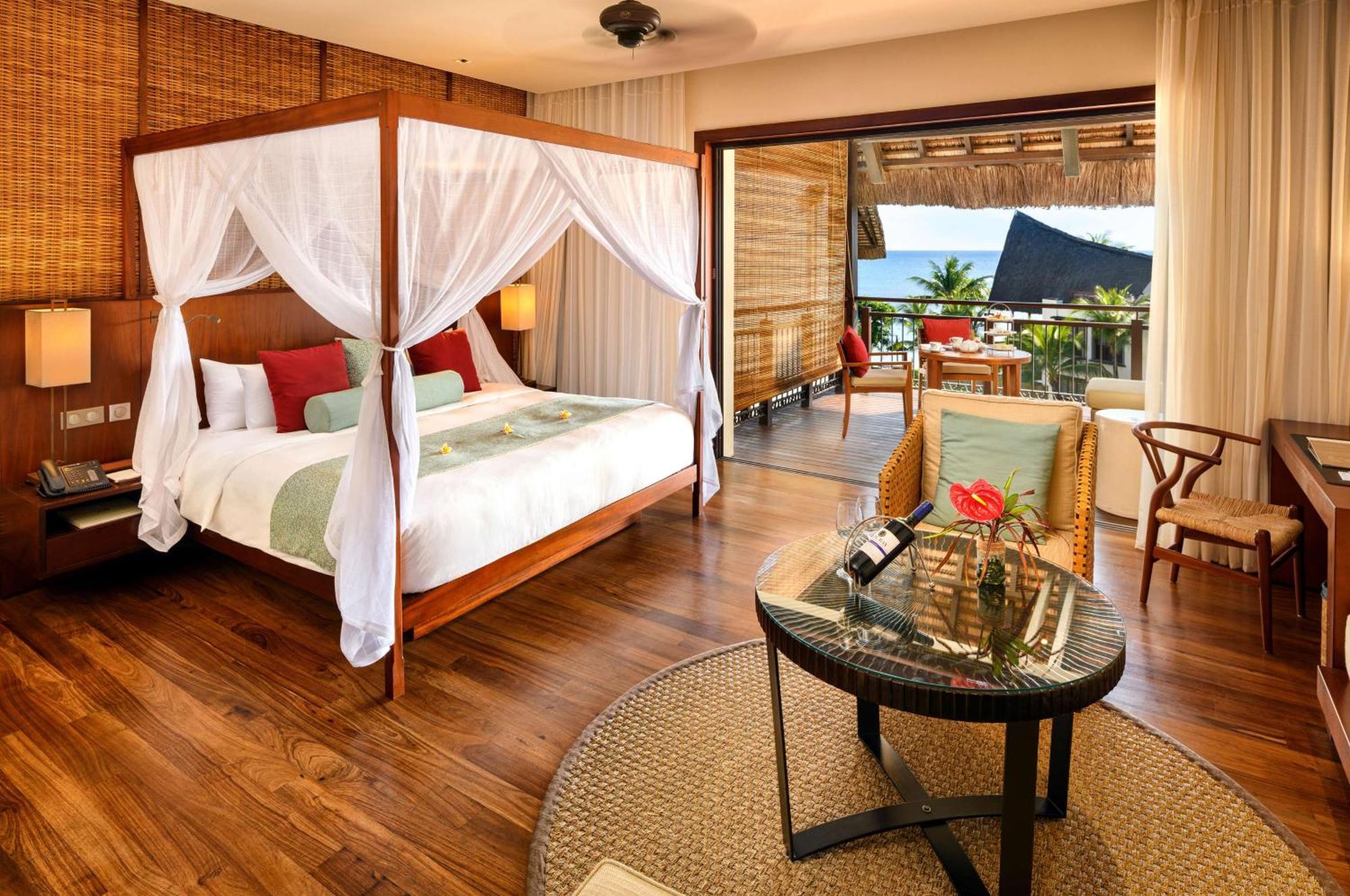 Luxuriöse Lagoona Suite mit seitlichem Meerblick