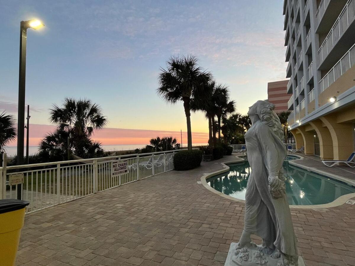 Two-Bedroom Deluxe Apartment Ocean View