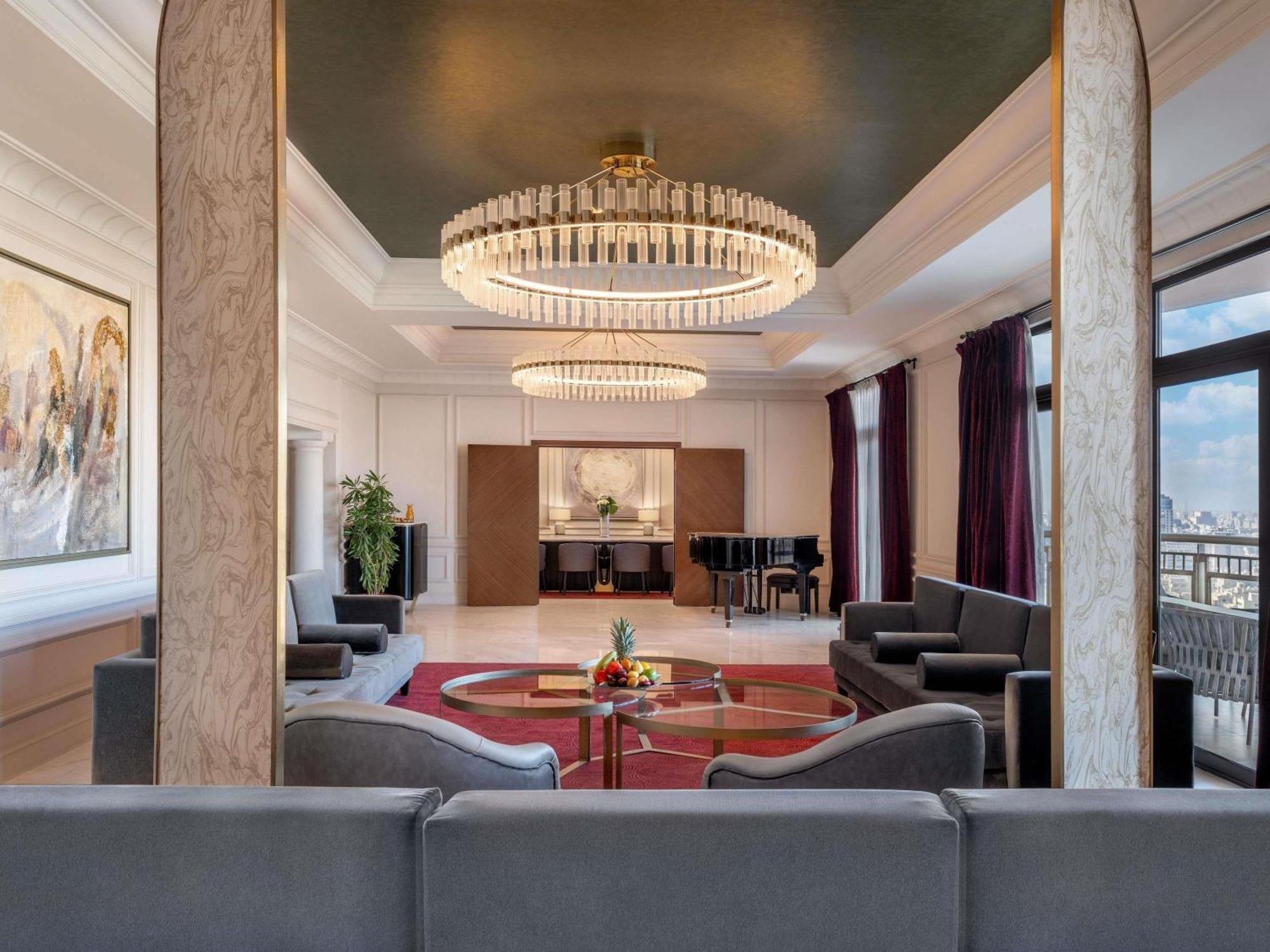 Royal King Suite mit Blicke auf den Nil und Zugang zum Club Millesime