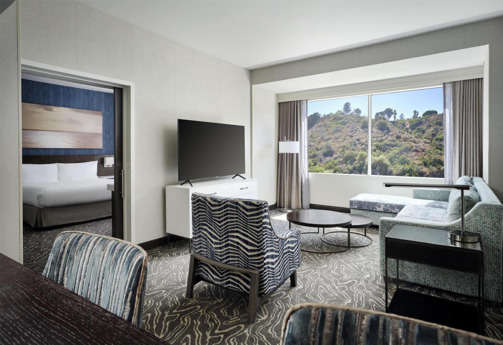 One-Bedroom King Suite Sofa Bed
