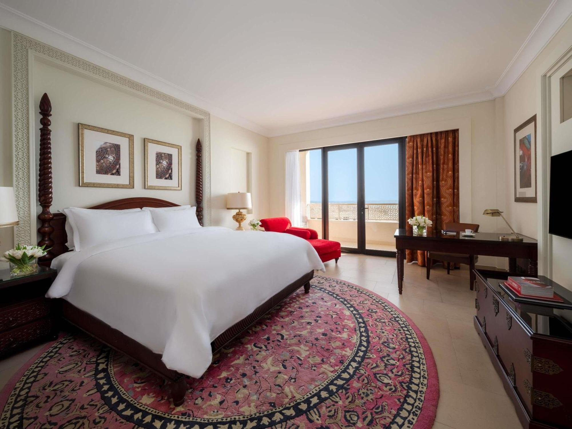 Superior Zimmer mit Kingsize-Bett, Balkon und Gartenblick