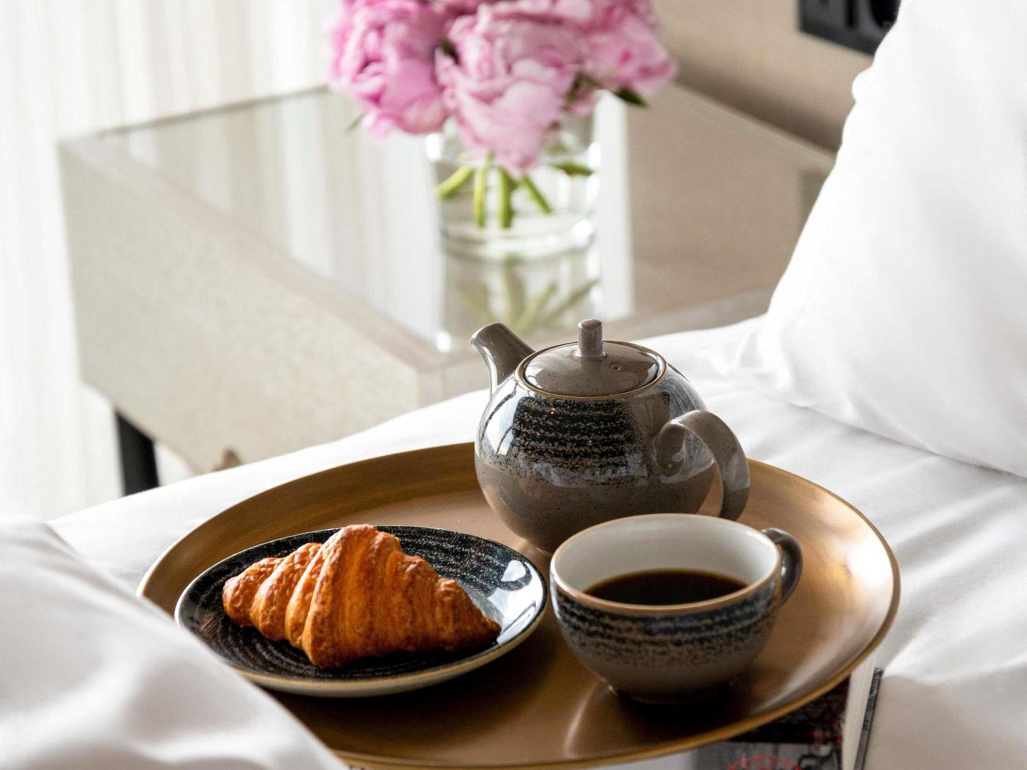 Zimmer Fairmont mit Meerblick und Balkon