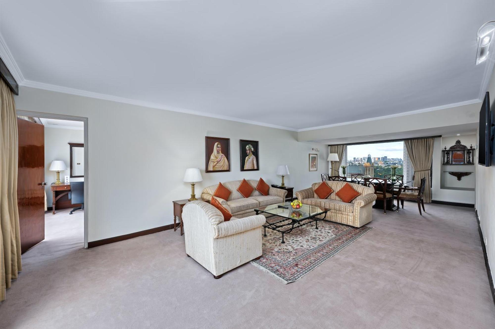 Royal Suite mit 1 Schlafzimmer und Zugang zur Executive Lounge