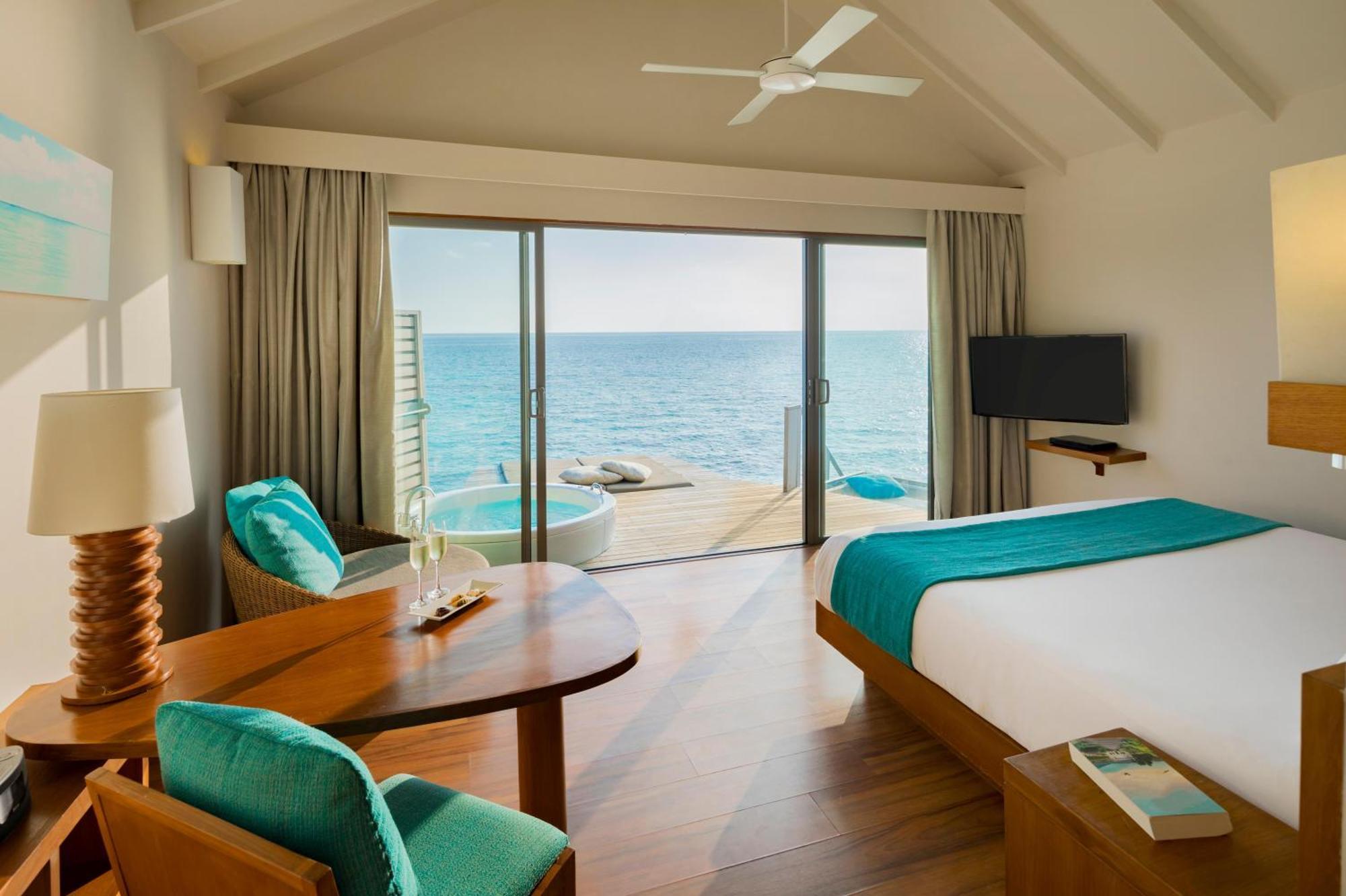 Villa Sunset mit Kingsize-Bett und Whirlpool – auf dem Wasser