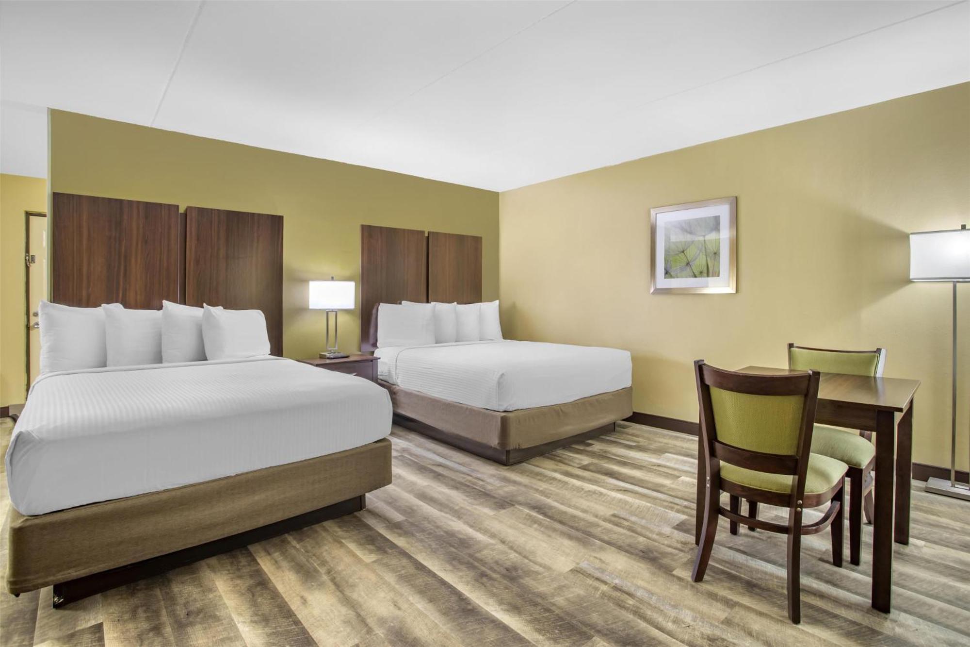 Queen Room Two Queen Beds Indoor Pool Access Non-Smoking