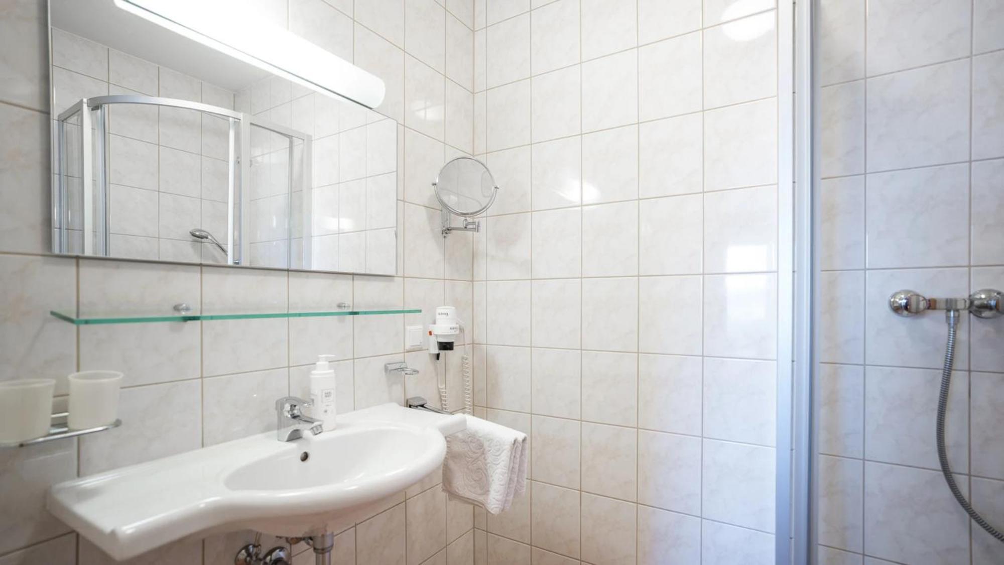 Studio,1742645373:JPEG