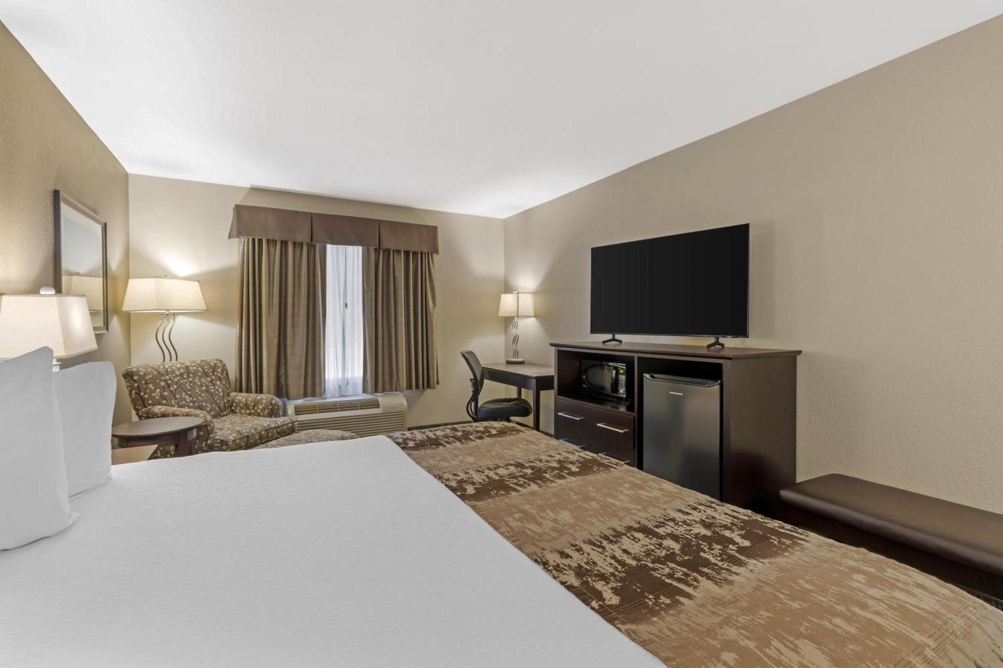 Zimmer mit Kingsize-Bett